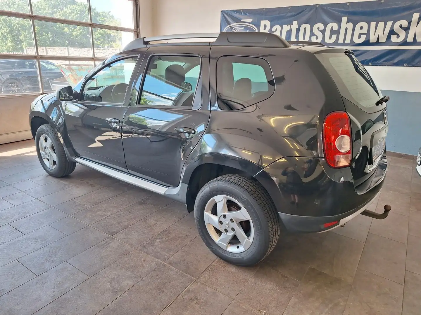 Dacia Duster I Prestige 4x2 Fekete - 2