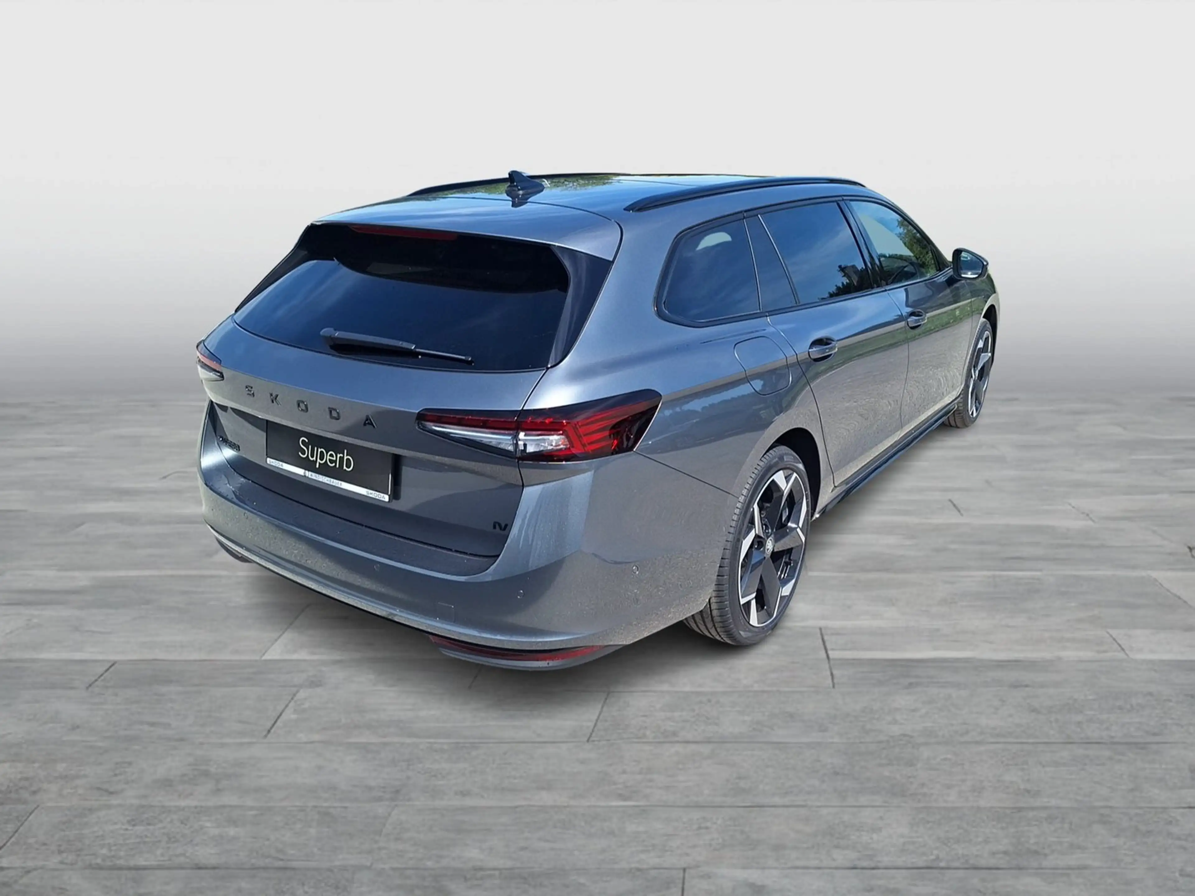 Skoda Superb Sportline iV TSI DSG — photo 5