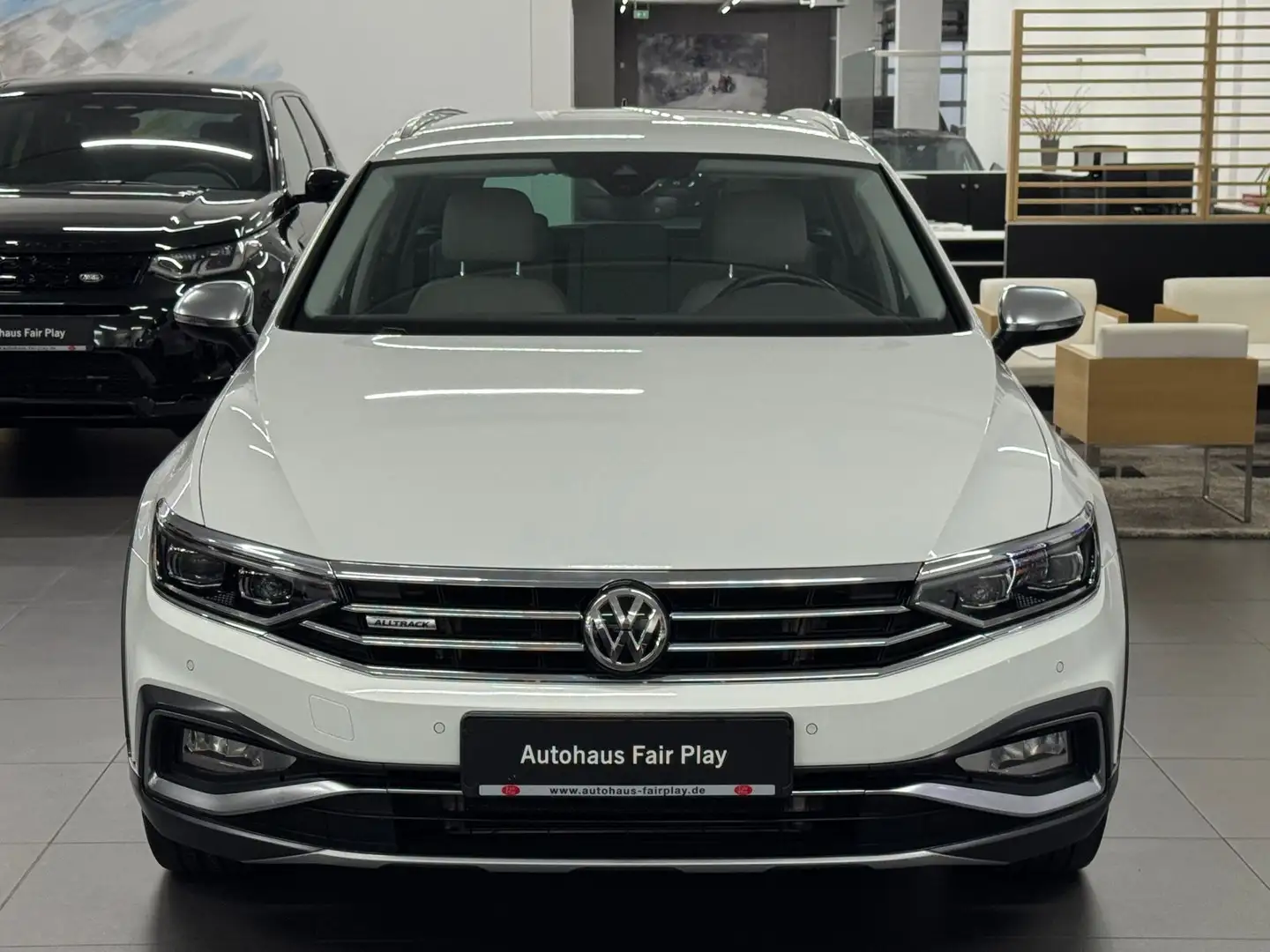Volkswagen Passat Alltrack 2.0 TDI Aut. LED/LEDER/AHK/TOP! Weiß - 2