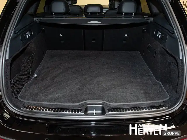 Mercedes-Benz GLC view 15