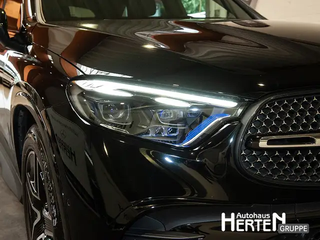 Mercedes-Benz GLC view 13