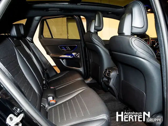 Mercedes-Benz GLC view 16