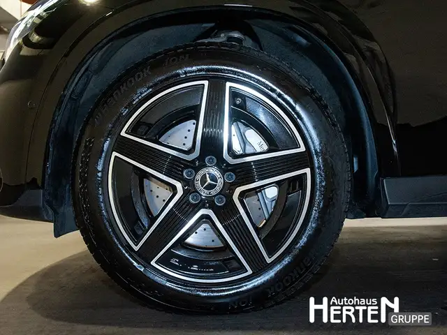Mercedes-Benz GLC view 5