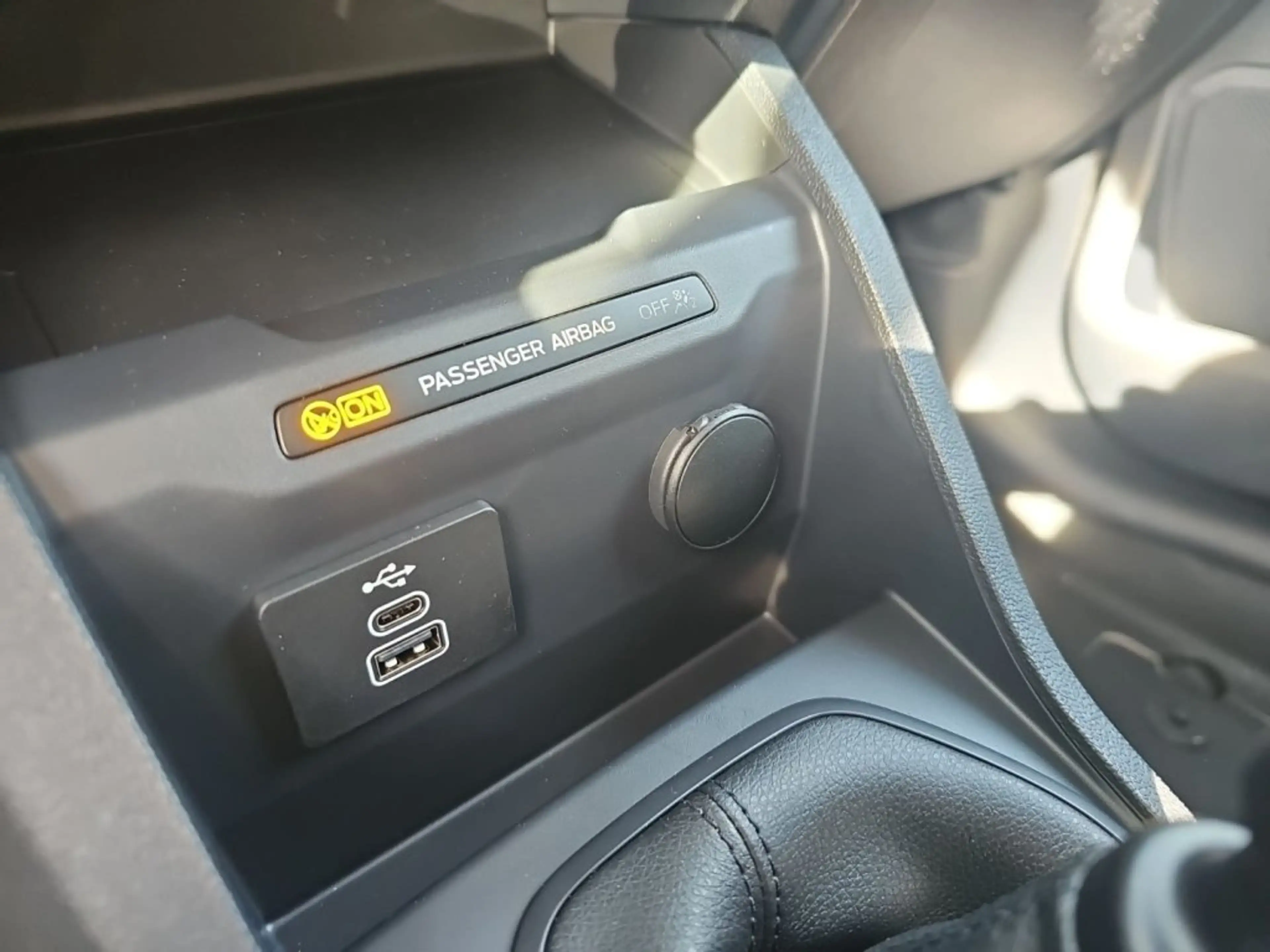 Ford Transit Courier Kasten Trend 1,0L Eboost 100PS M FWD — photo 15