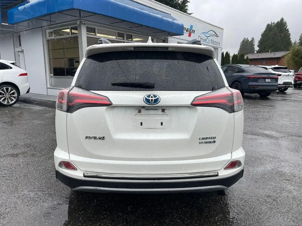 Toyota RAV 4 снимка Toyota RAV 4