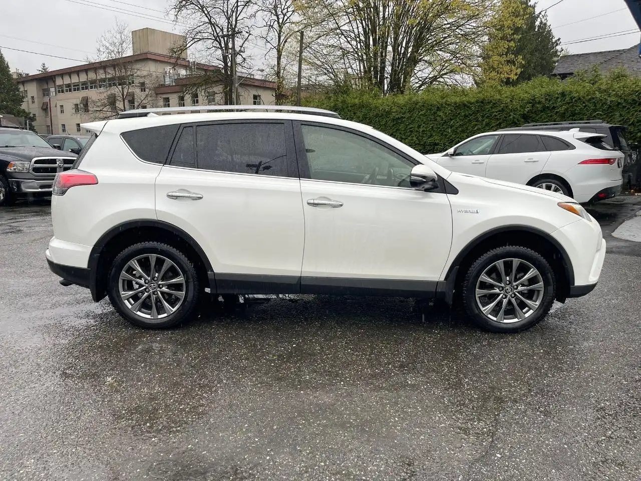 Toyota RAV 4 снимка Toyota RAV 4