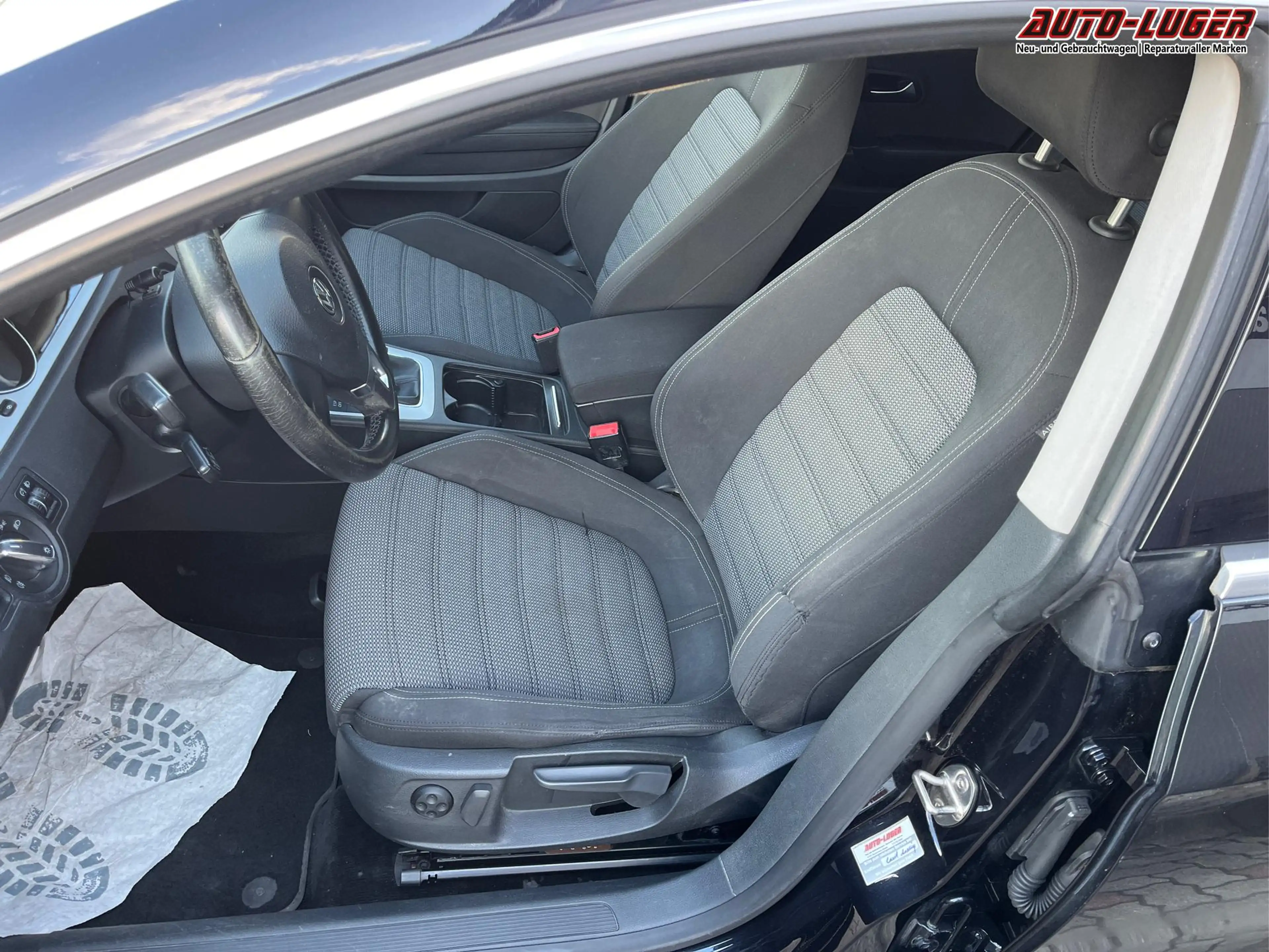 Volkswagen Passat CC Basis 2.0 TDI 103 kW (140 PS), Schalt. 6-Gang, ... — photo 9