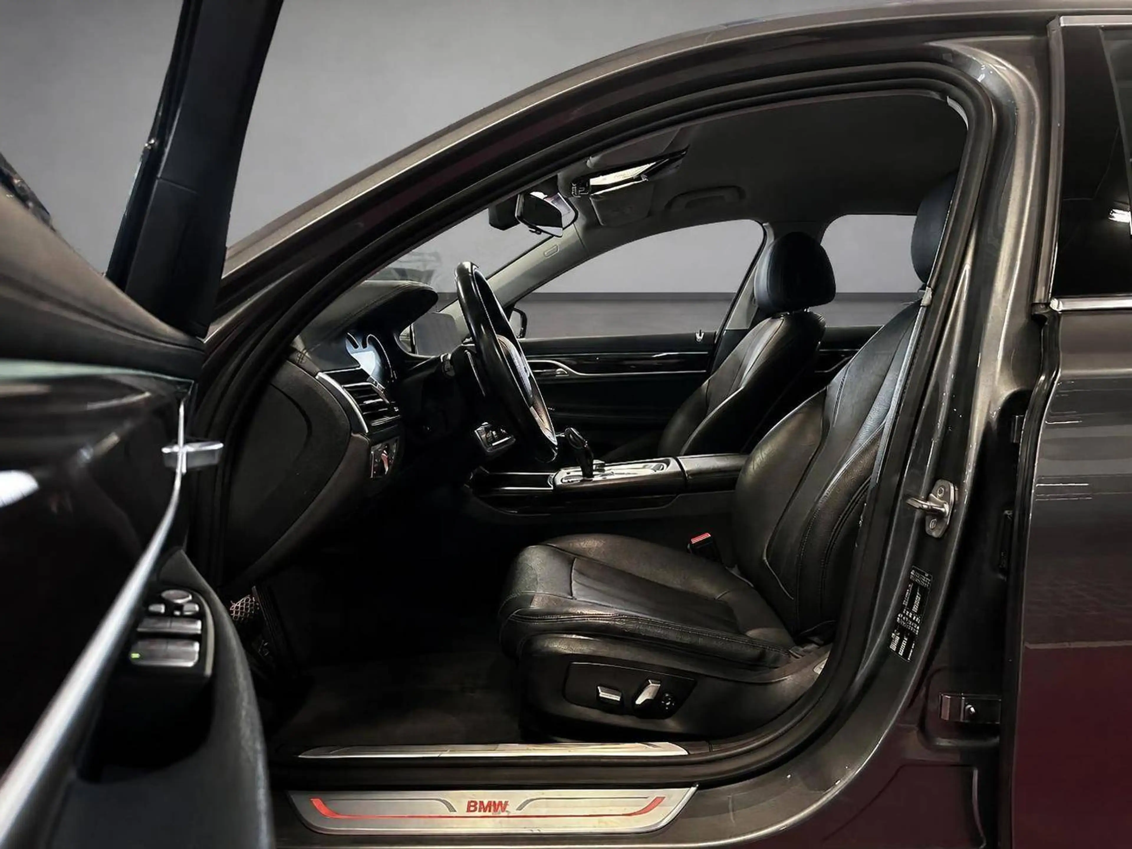 BMW 730 730 d — photo 11