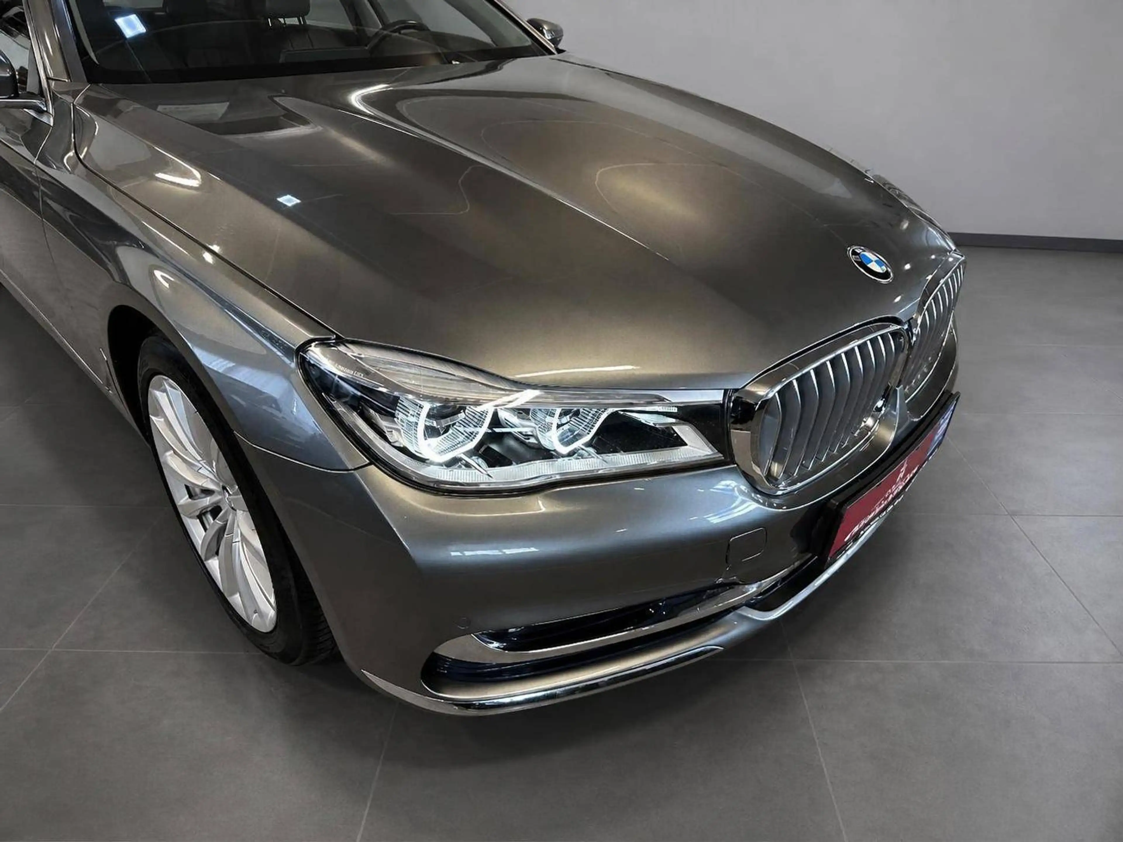 BMW 730 730 d — photo 8