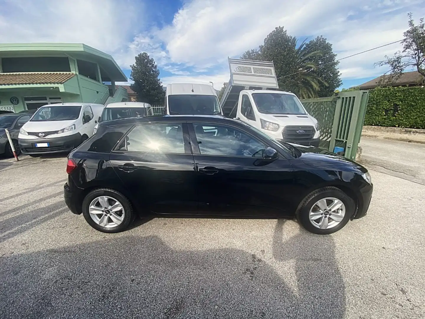 Audi A1 SPB 25 TFSI Business NAVIG/PDC/CARPLAY Noir - 2