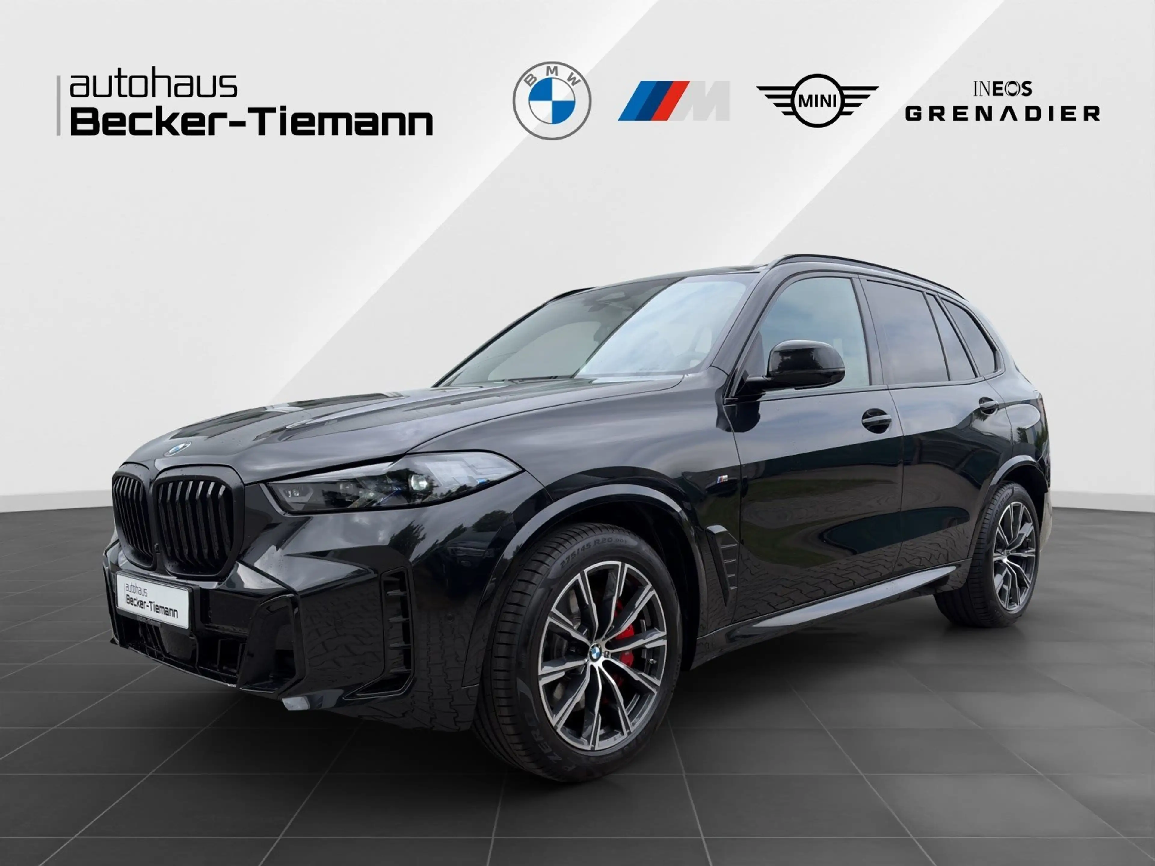 BMW X5 xDrive30d M-Sport Pro AHK HUD Pano 7-Sitzer DrivAs
