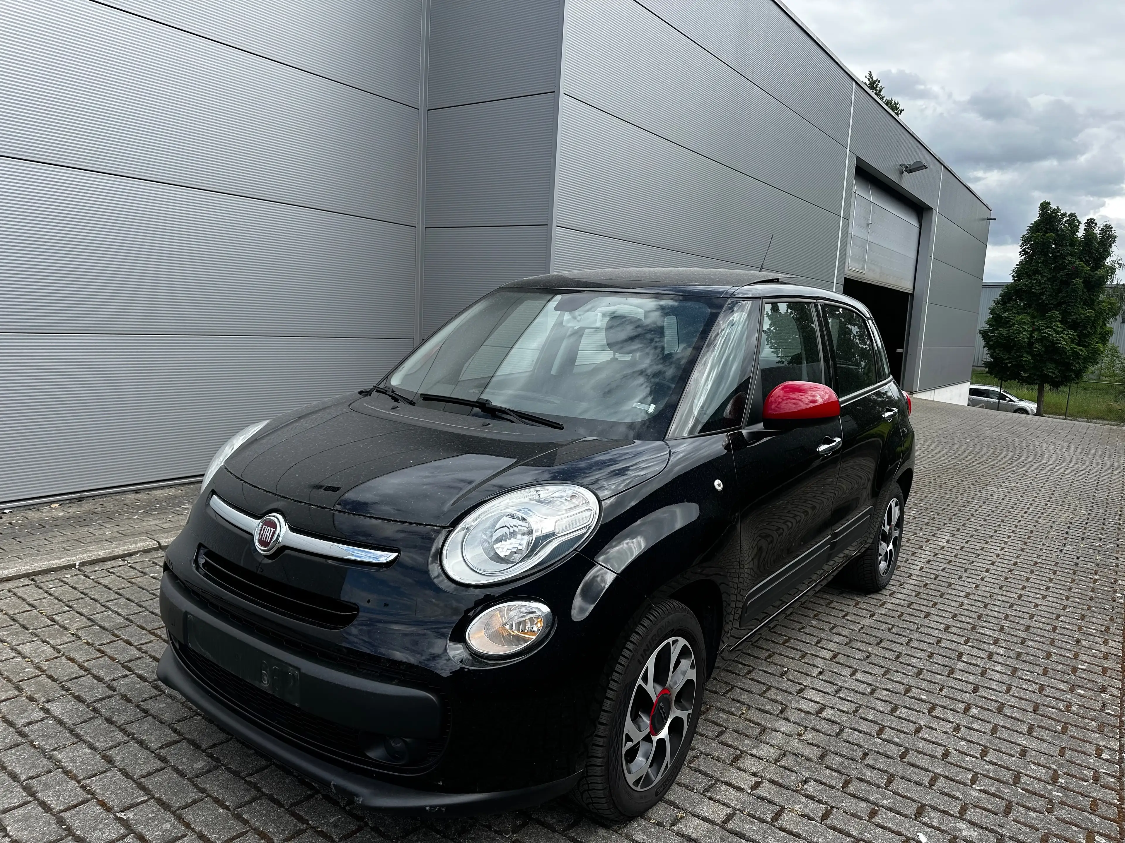 Fiat 500L 1.4i *** FULL *** ÉTAT NEUVE — photo 3