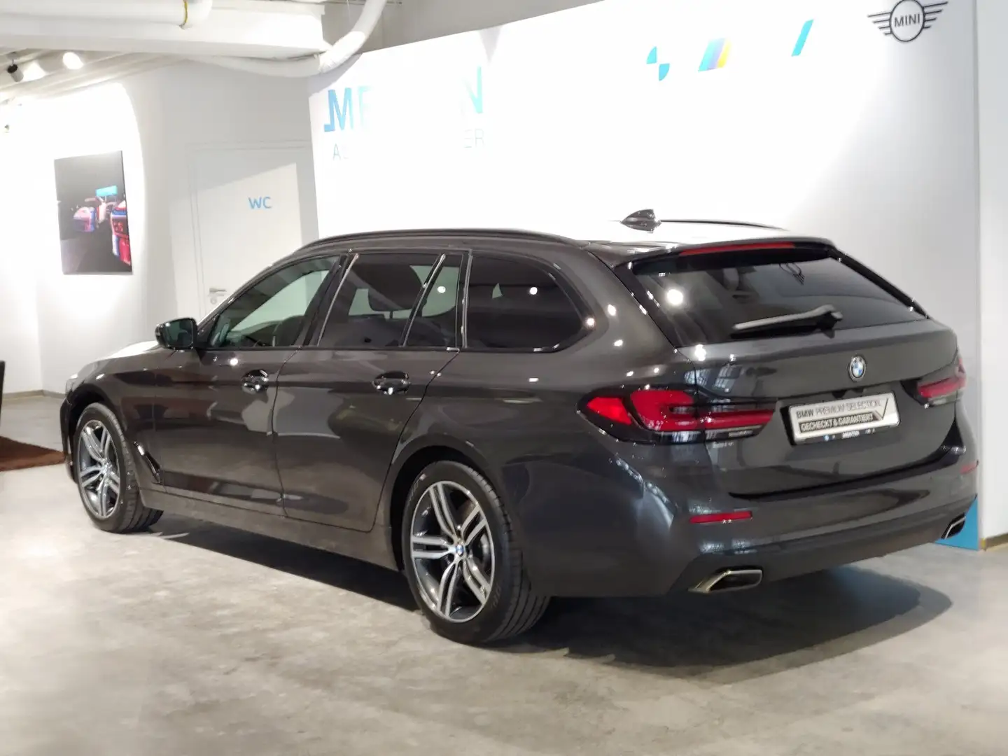 BMW 530 d xDrive DAB/LED/Standhzg./RFK/AHK Grau - 2