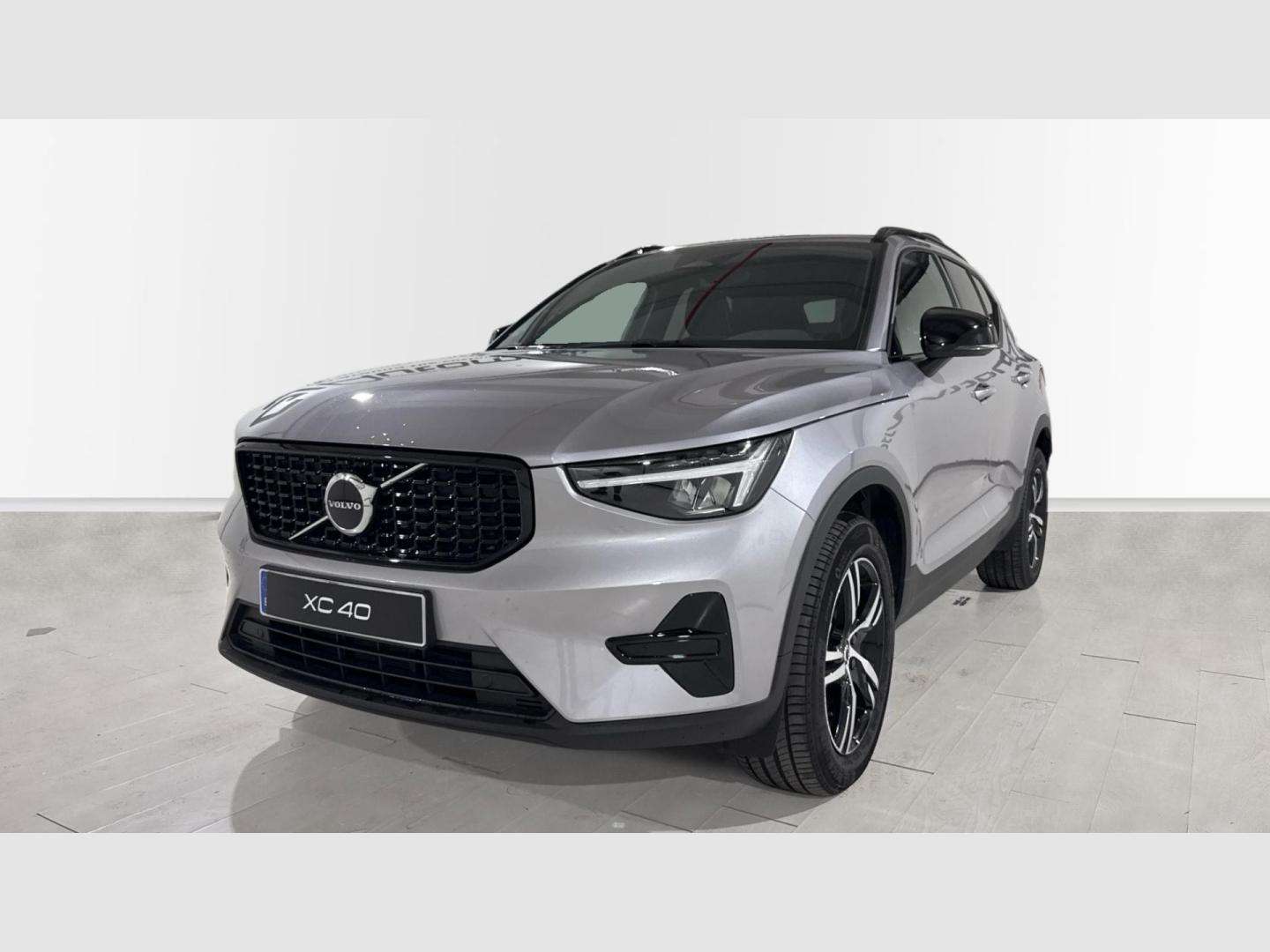 Volvo XC40 2026