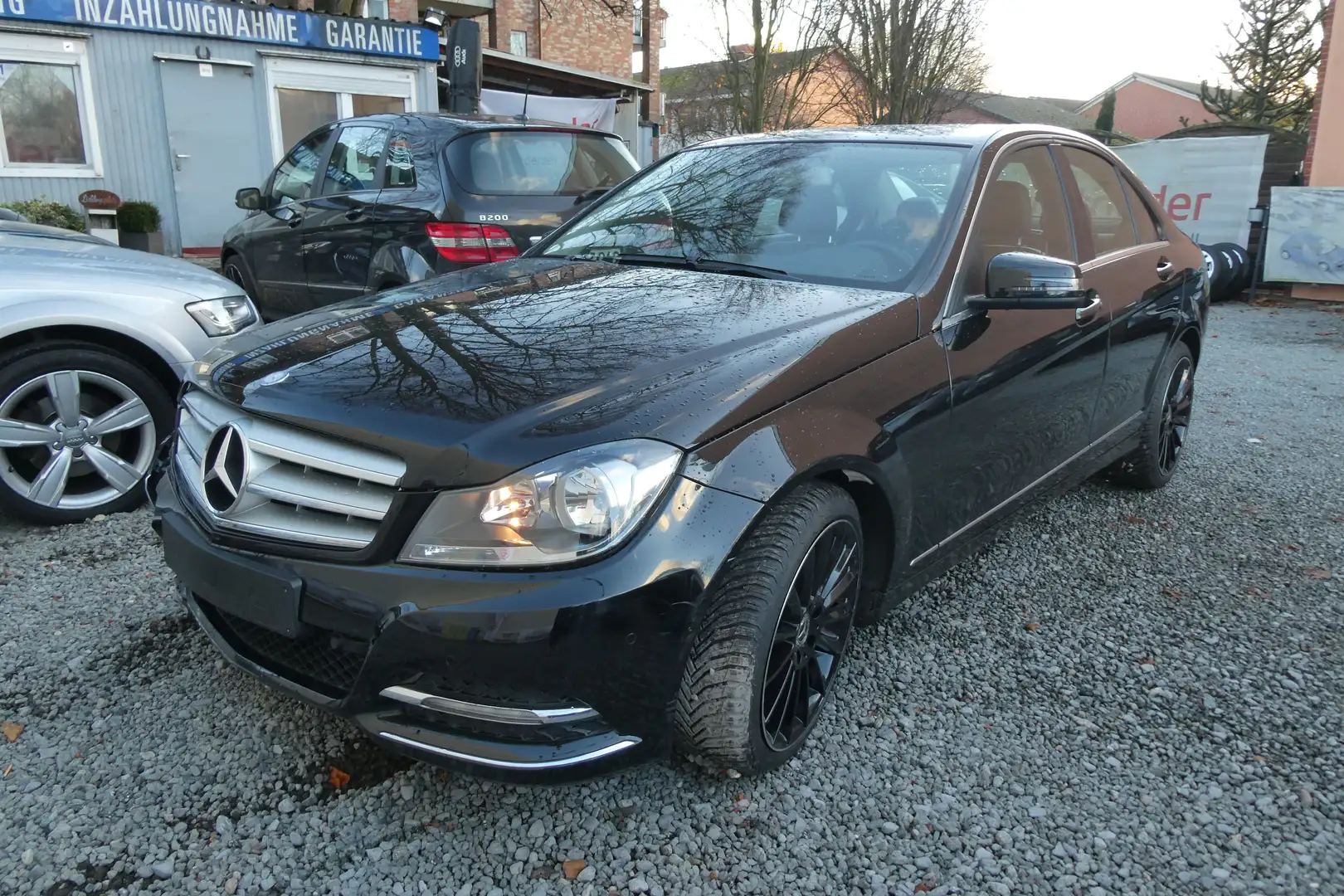 Mercedes-Benz C 180 C-Klasse 7G-TRONIC Avantgarde TÜV NEU Schwarz - 1