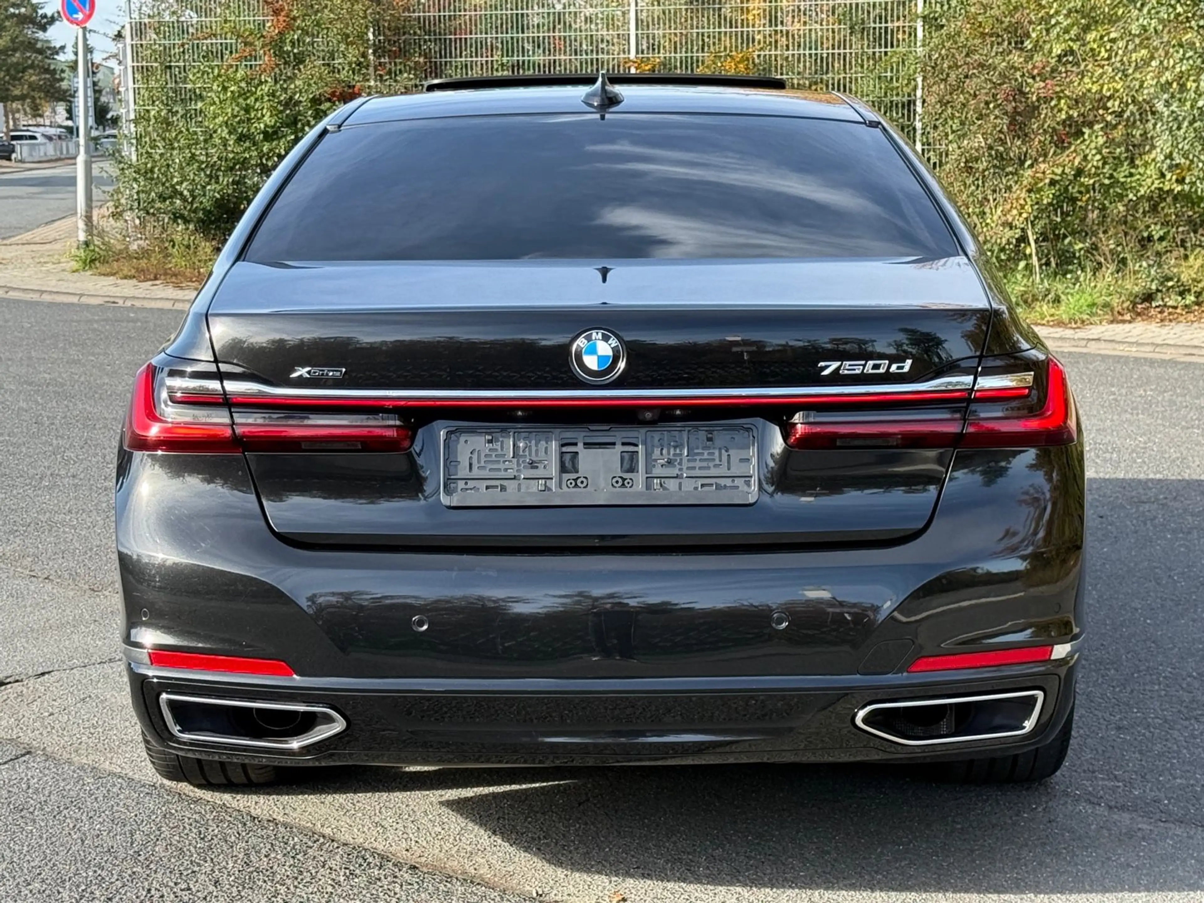 BMW 750 d xDrive*VOLL*ALCANTARA*MASSAGE*LASER*SD**** — photo 5