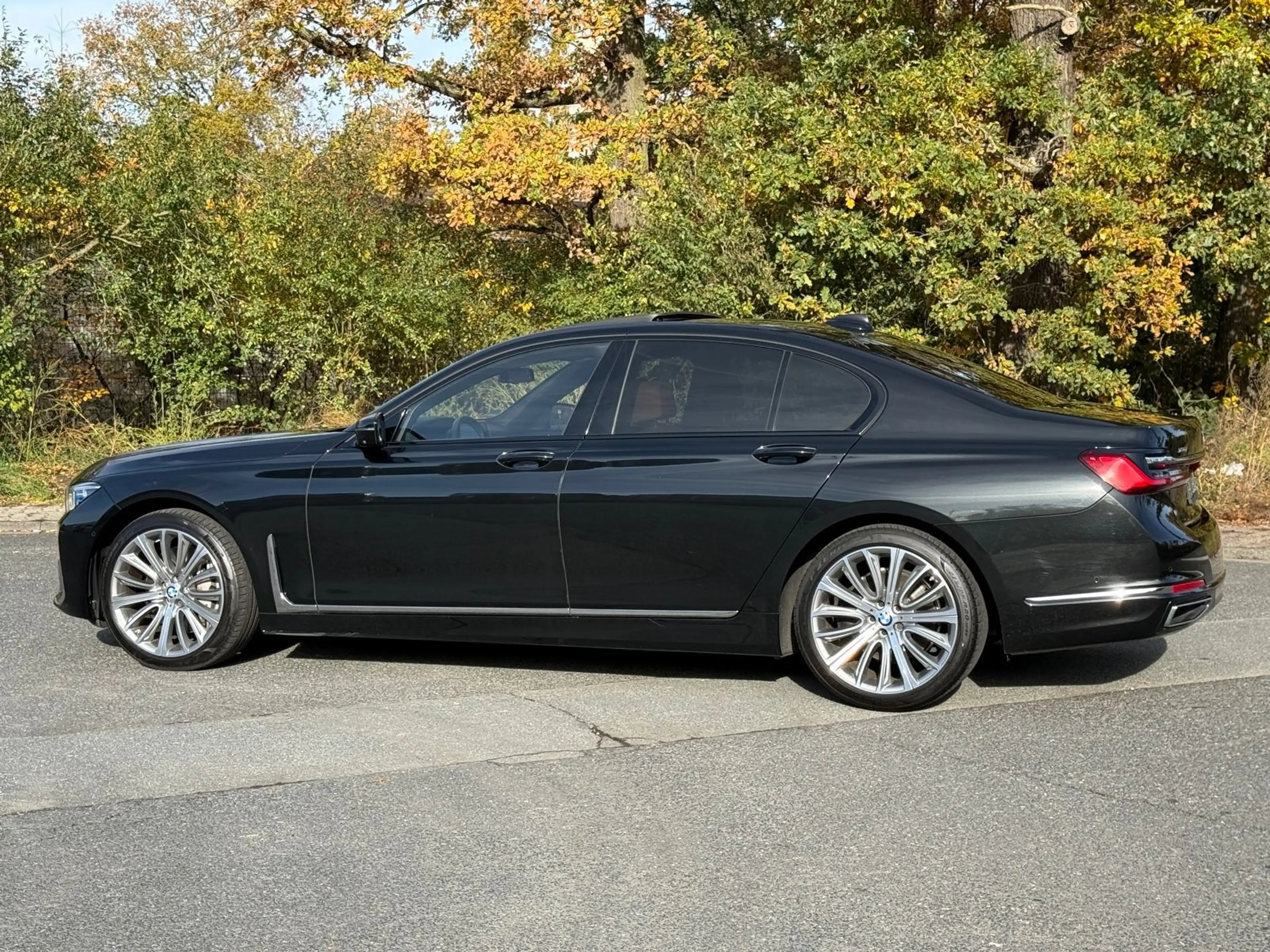 BMW 750 d xDrive*VOLL*ALCANTARA*MASSAGE*LASER*SD**** — photo 7