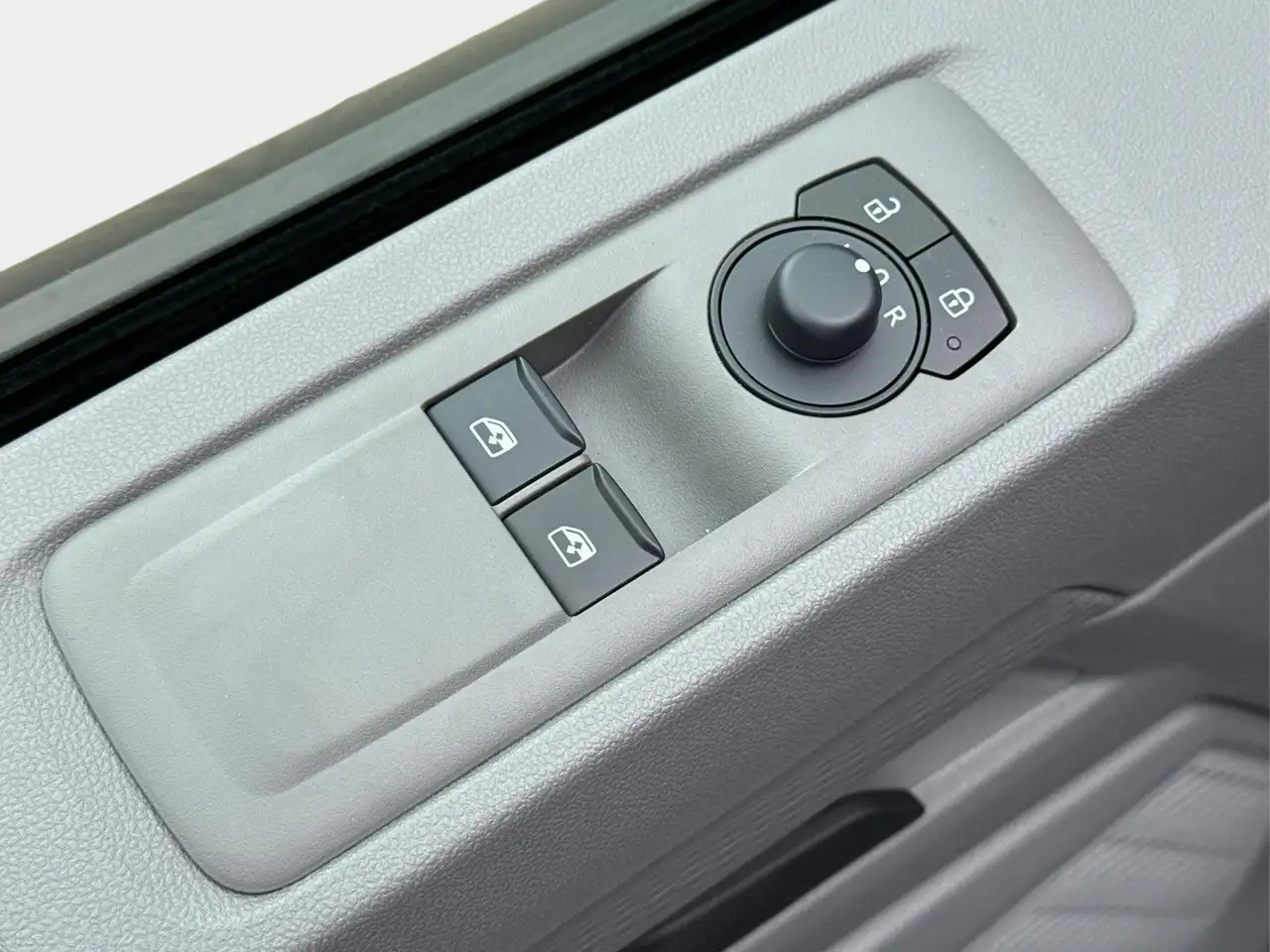 Volkswagen T7 Caravelle 2026 — фото 15