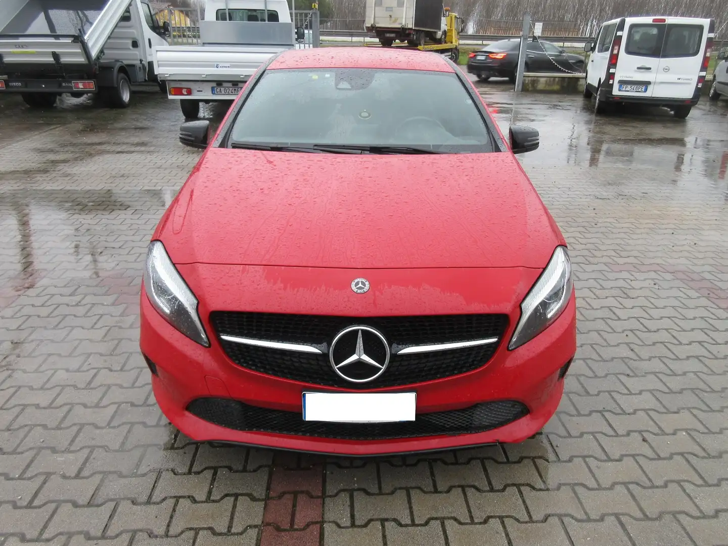 Mercedes-Benz A 180 Classe A - W176 d Business auto Rouge - 2