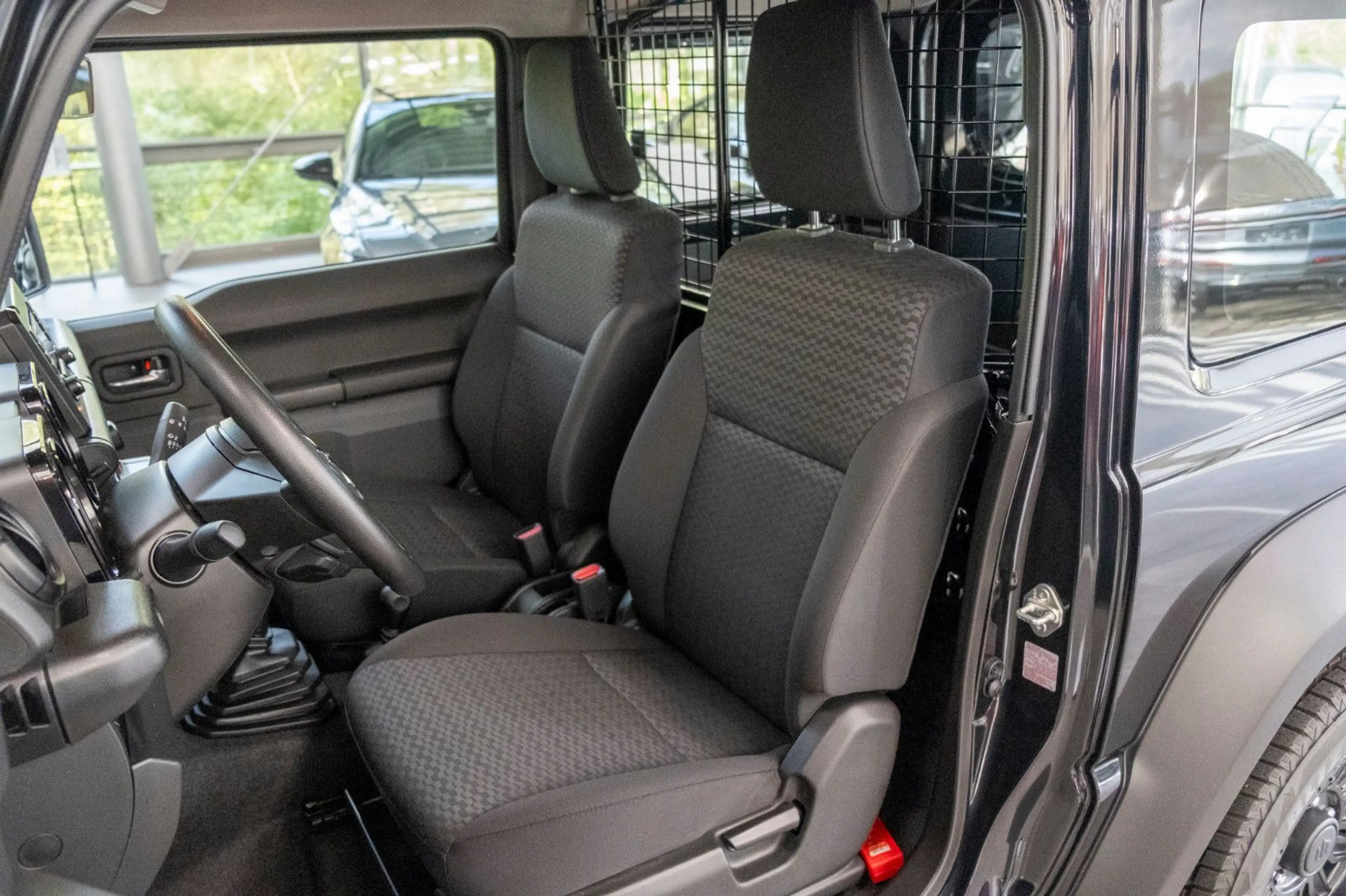 Suzuki Jimny Comfort AllGrip NFZ*AHK*ALUFELGEN*NEUWERTI — photo 8