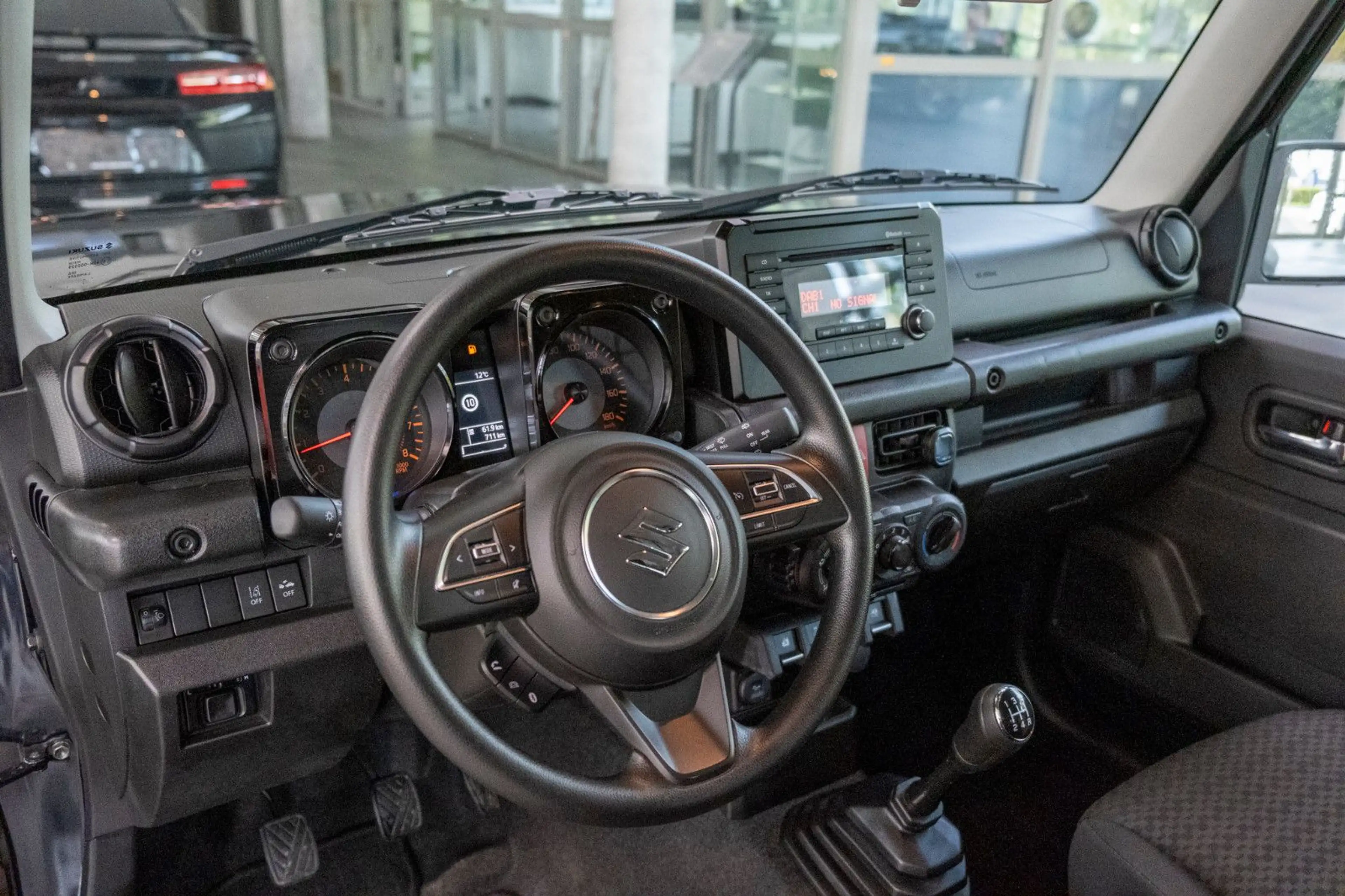 Suzuki Jimny Comfort AllGrip NFZ*AHK*ALUFELGEN*NEUWERTI — photo 9