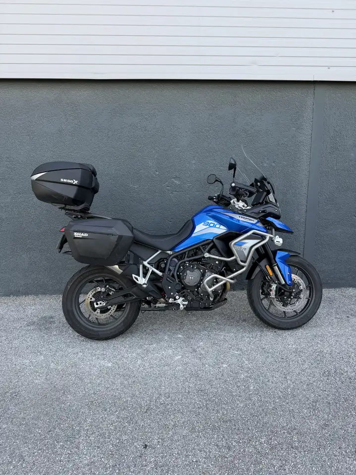 Triumph Tiger 900