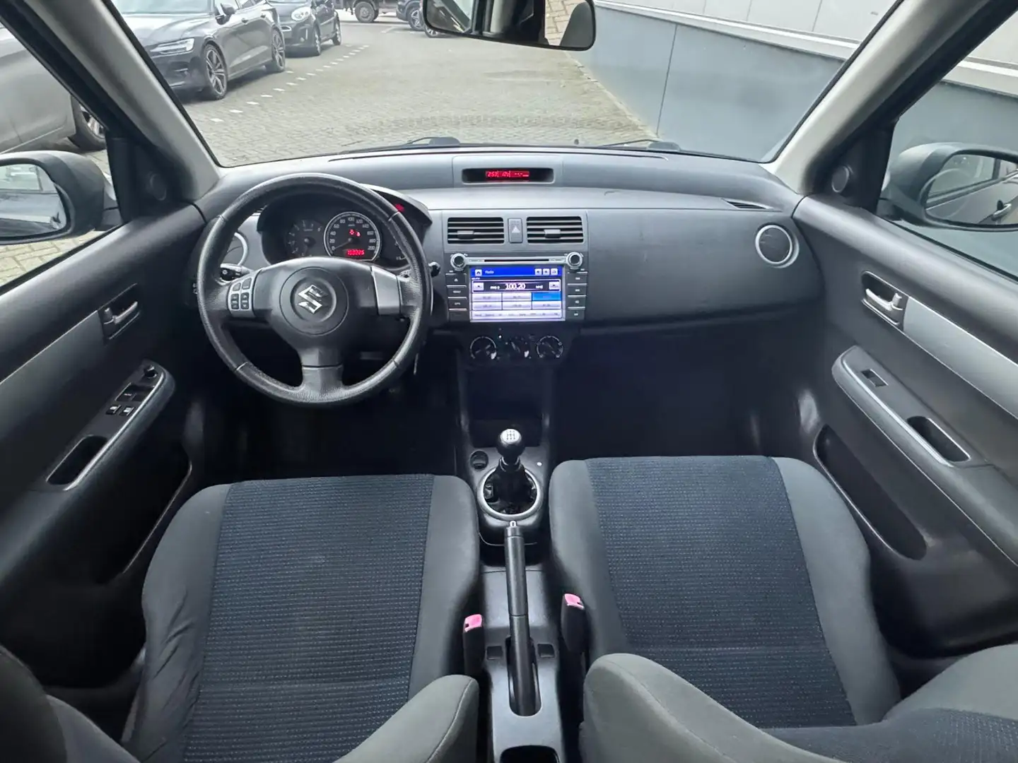 Suzuki Swift 1.3 ComfortAirco Nieuwe apk nette auto Negru - 2