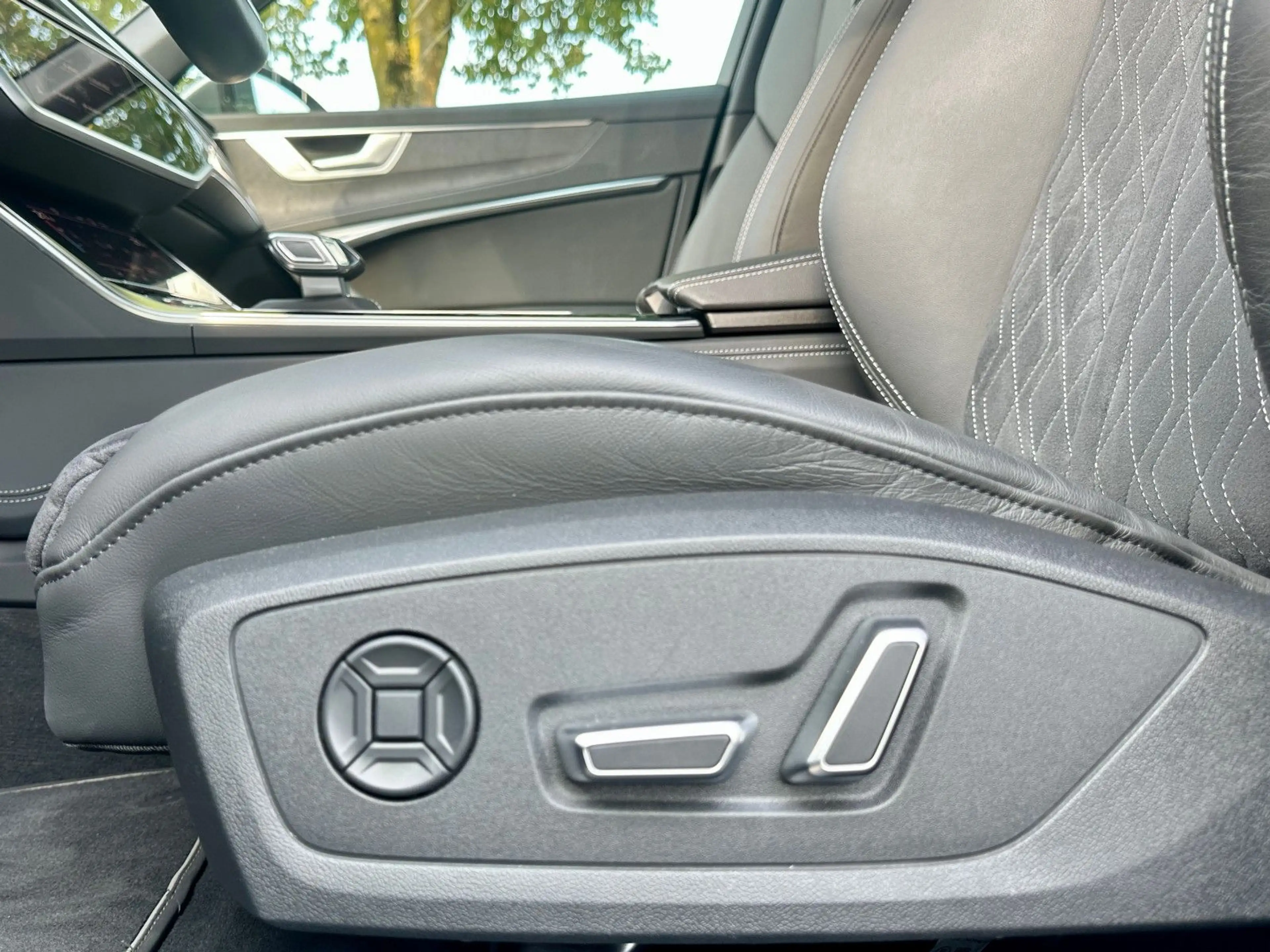 Audi S6 Lim TDI q BLACK HuD B&O LUFTFED HDMATRIX 360° — photo 13
