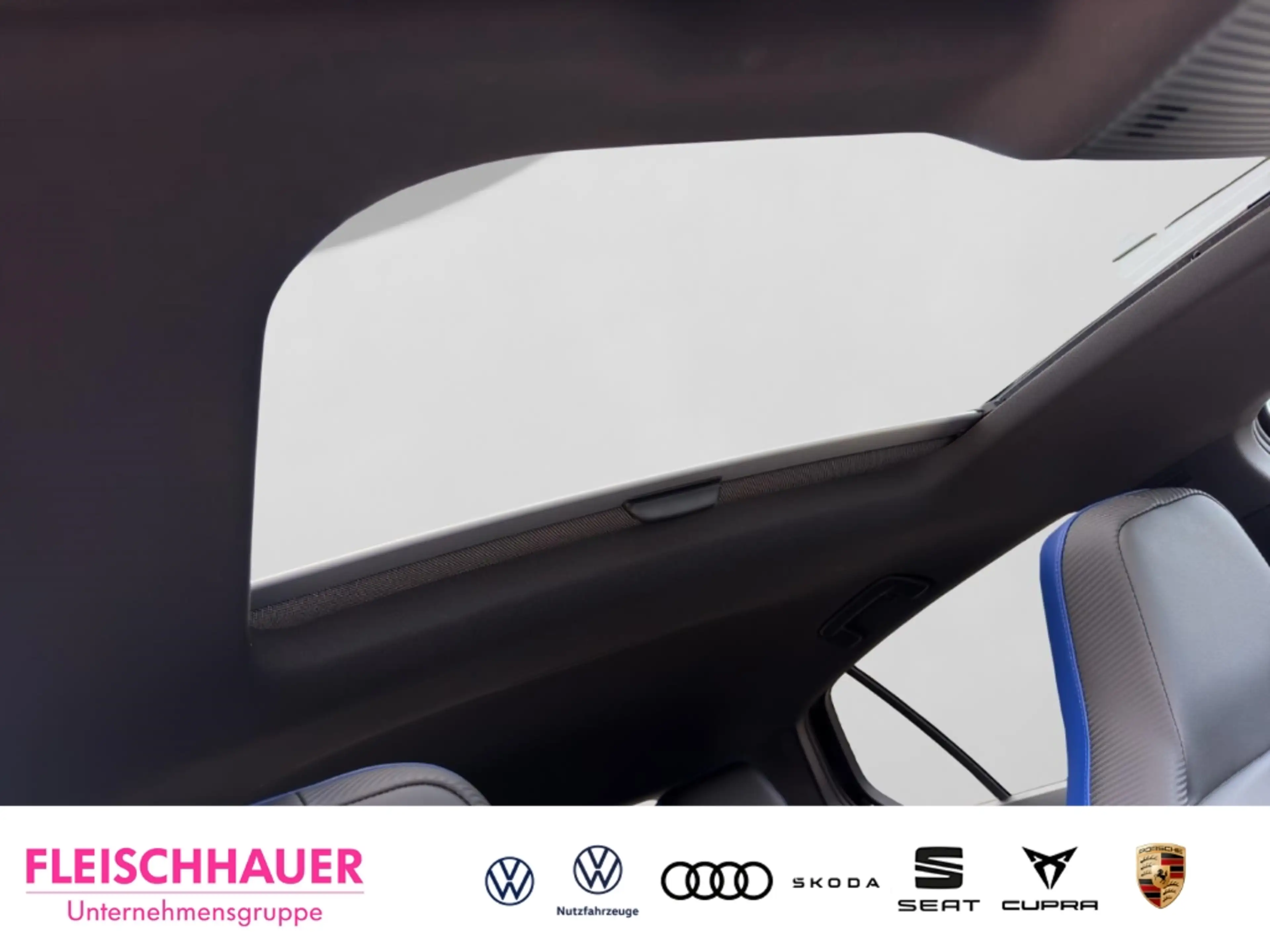 Volkswagen Golf R VIII 4Motion 2,0 DSG+HARMAN KARDON+PANORAM — photo 13