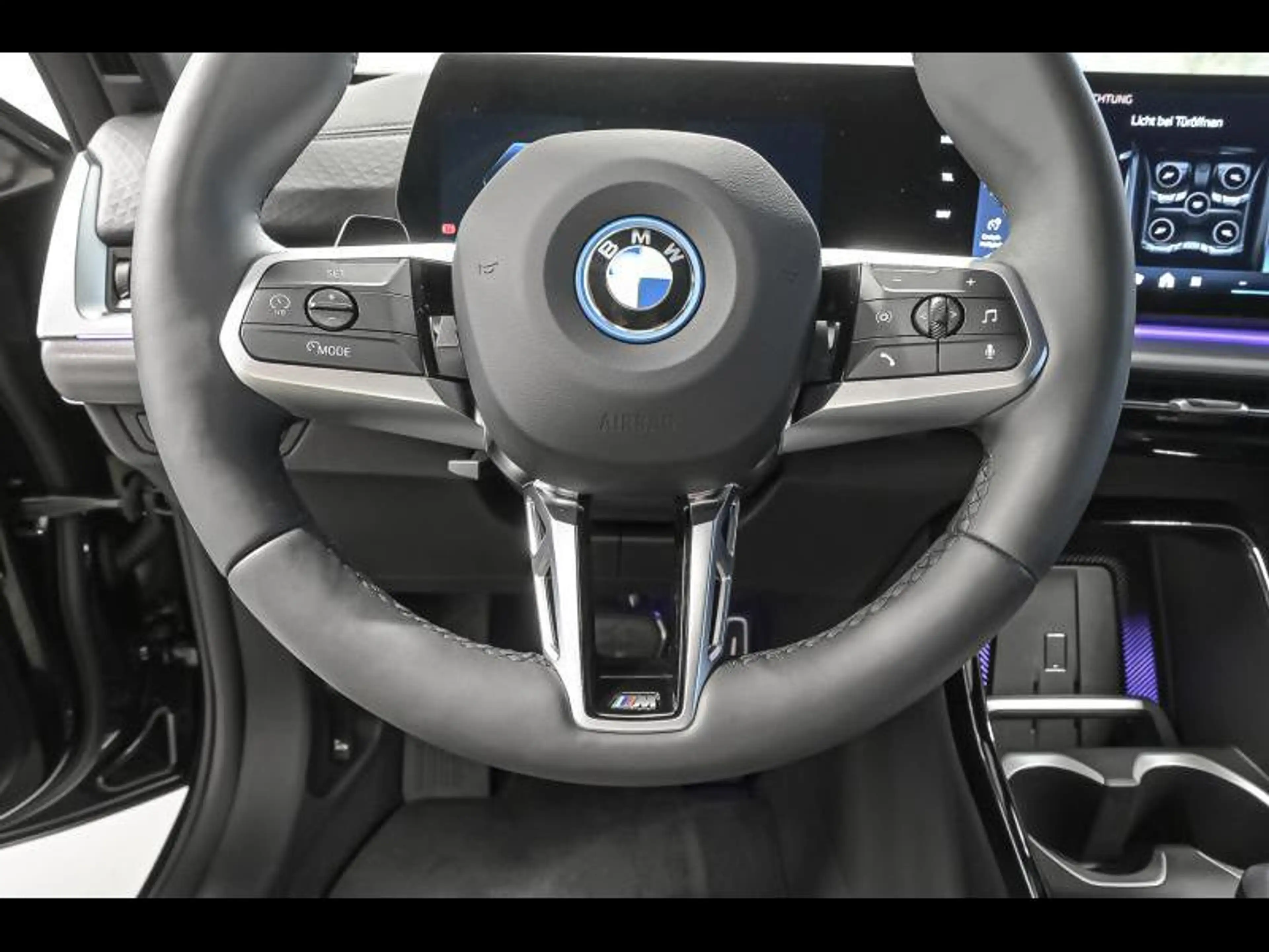 BMW iX2 eDrive20|Msport|Cam|Comfort|SeatHeating — photo 7