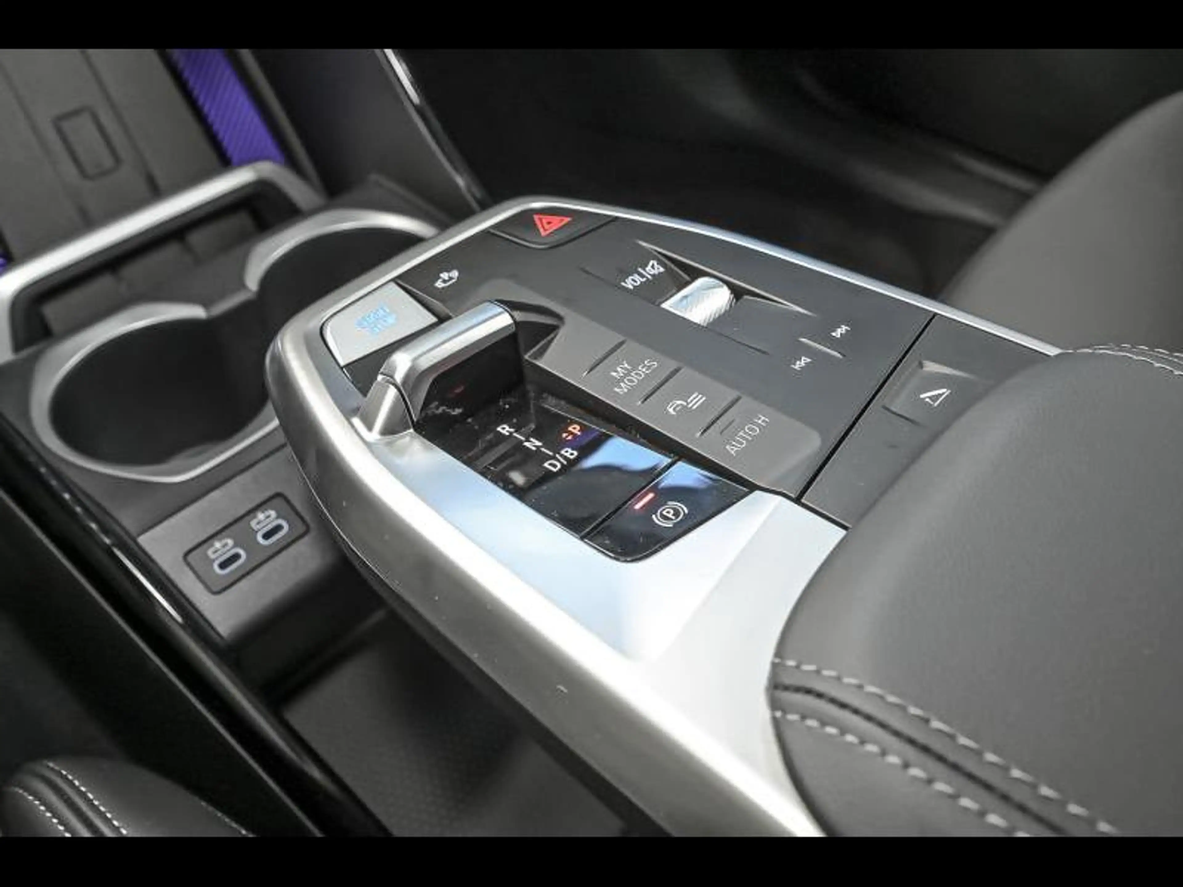 BMW iX2 eDrive20|Msport|Cam|Comfort|SeatHeating — photo 9