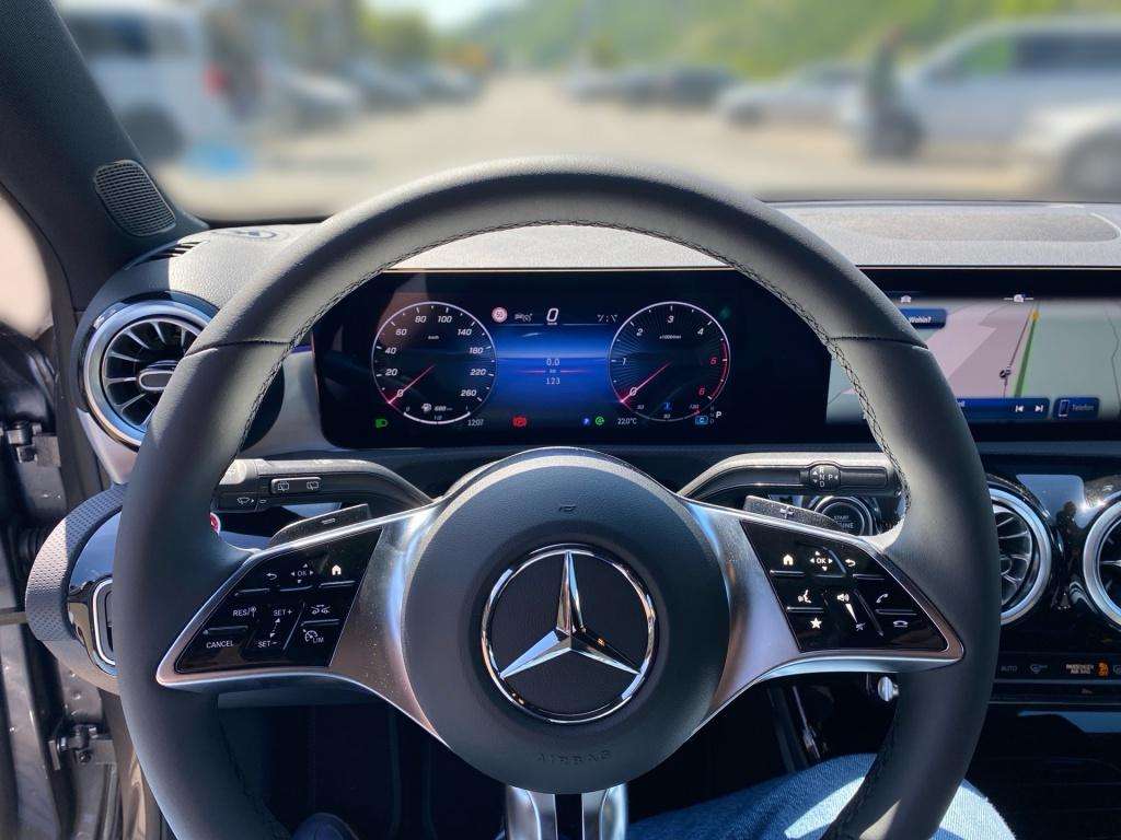 Mercedes-Benz A 200