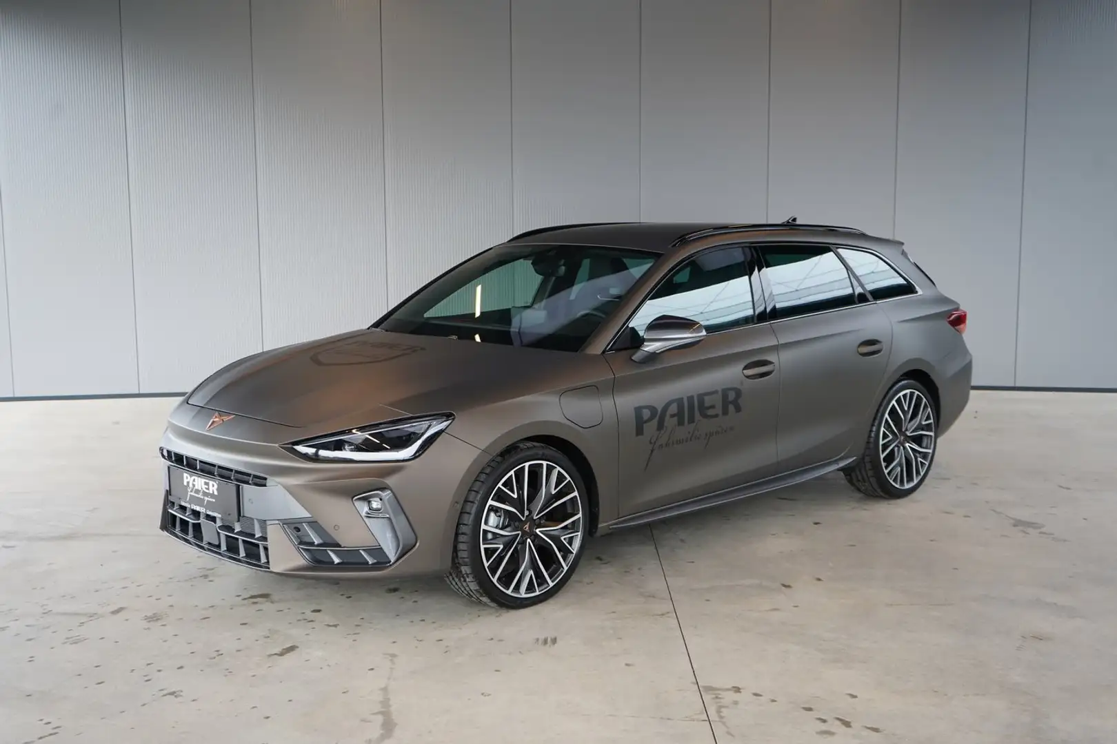 CUPRA Leon e-HYBRID 150/204 Grau - 2