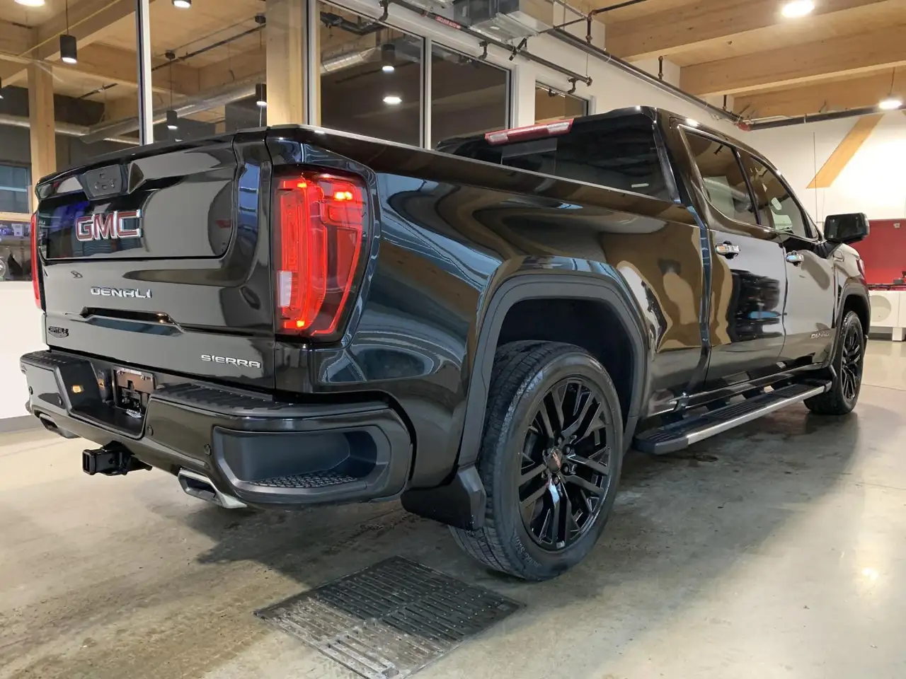 GMC Sierra 1500 снимка GMC Sierra 1500
