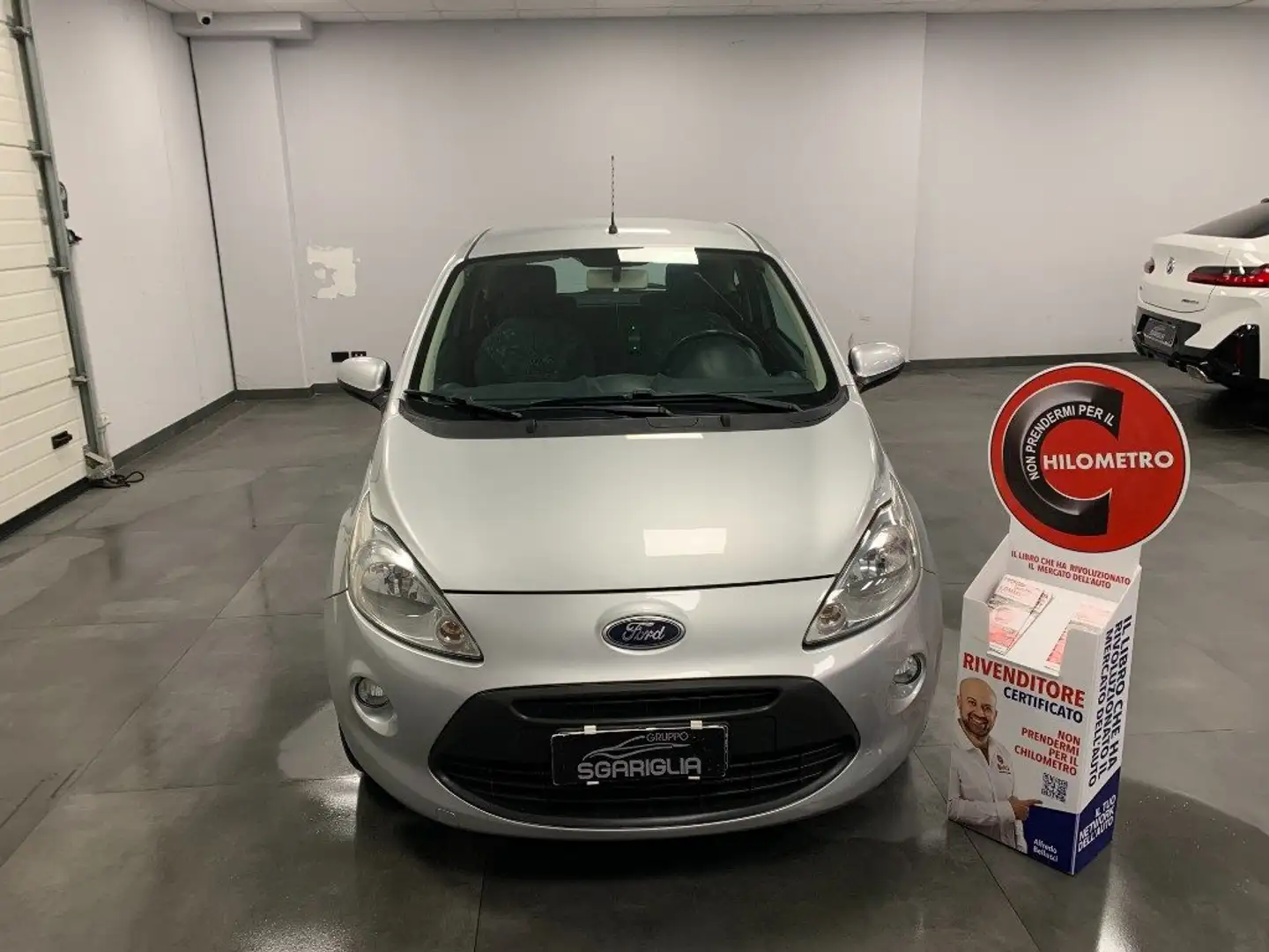 Ford Ka/Ka+ 1.2 Benzina Full Optional Gris - 2