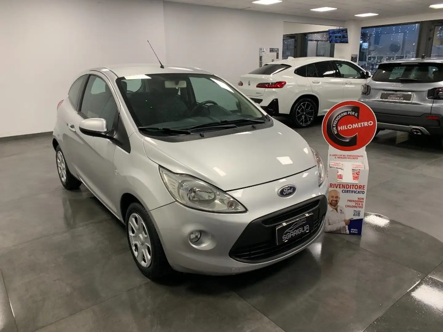 Ford Ka/Ka+ 1.2 Benzina Full Optional Gris - 1
