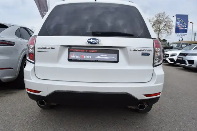 Subaru Forester view 10