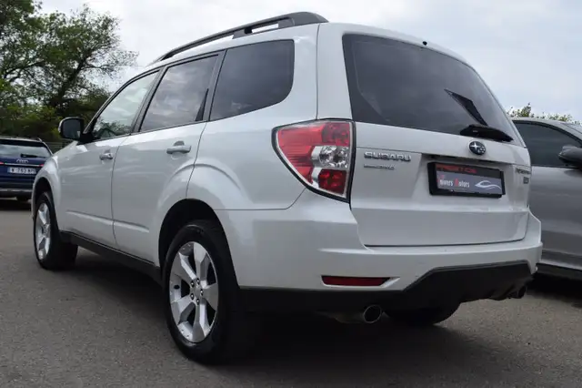 Subaru Forester view 7