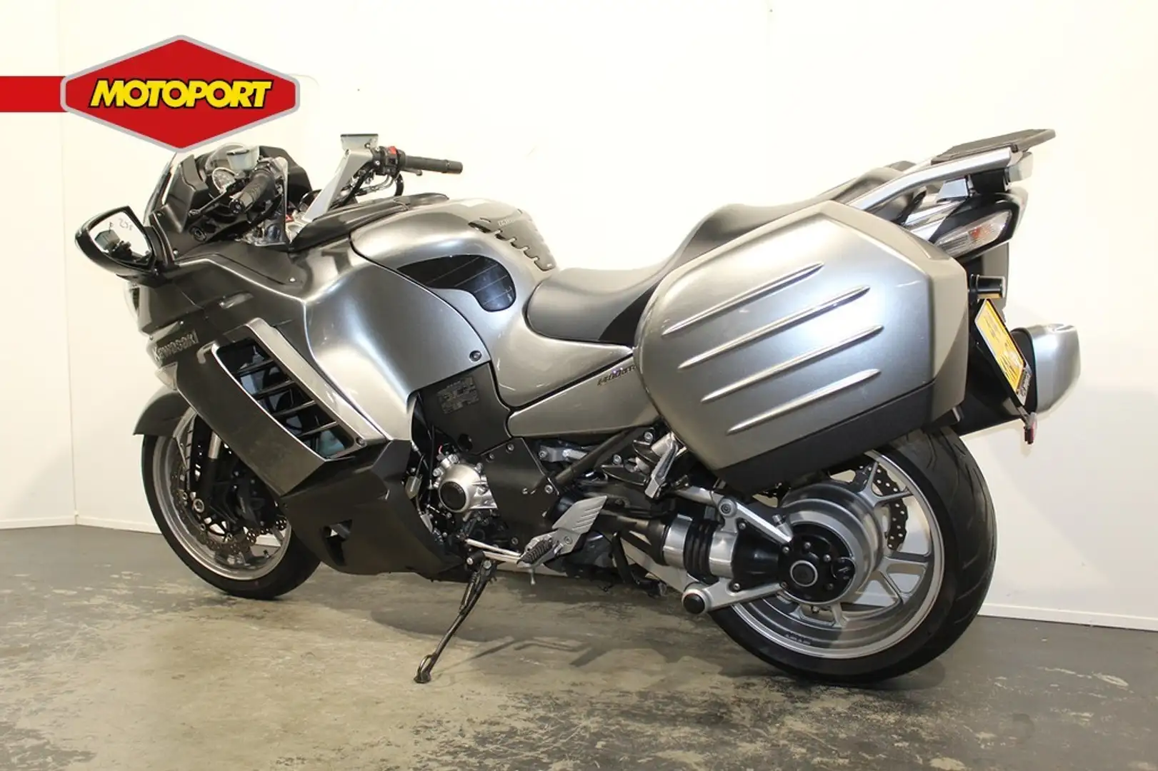 Kawasaki GTR 1400 Szürke - 2