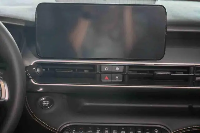 Jeep Avenger view 13