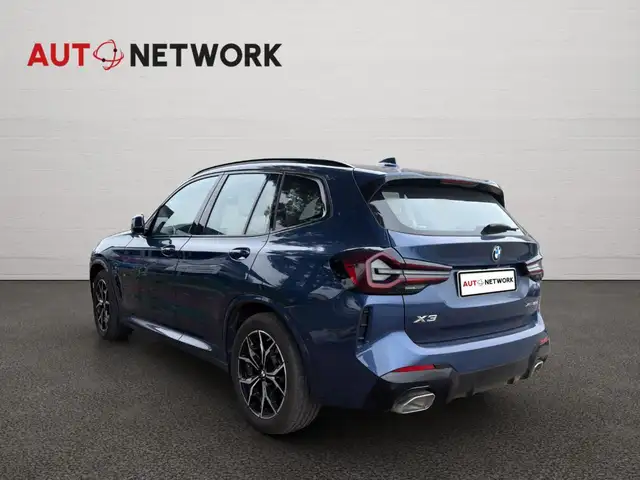 BMW X3 view 2