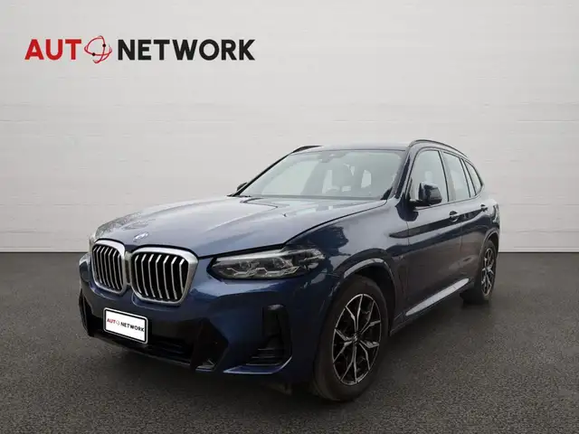 BMW X3 view 3