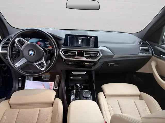 BMW X3 view 11