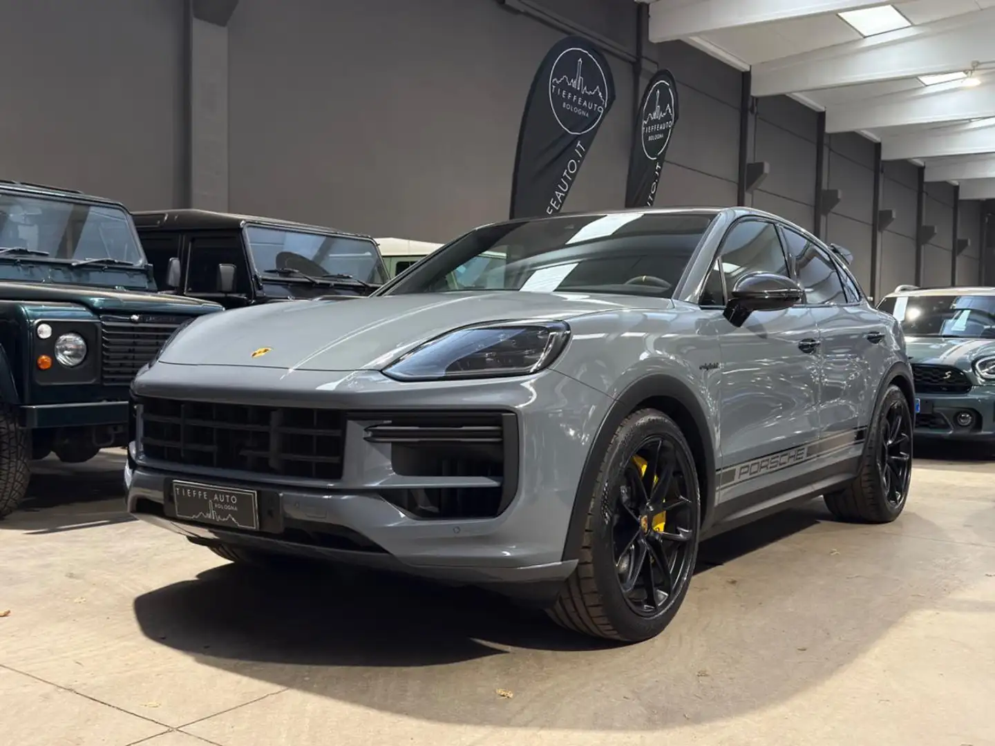 Porsche Cayenne Coupé 4.0 V8 Turbo E-Hybrid GT Grigio - 1