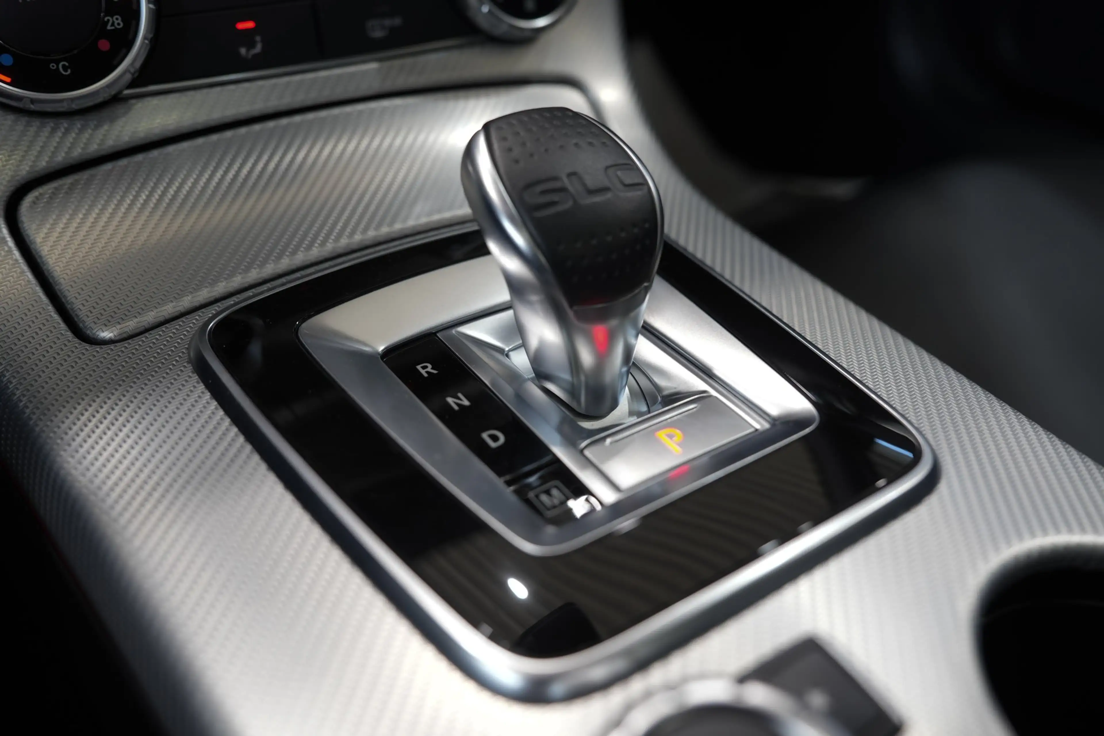 Mercedes-Benz SLC 250 d*SPORTSITZE*PANO*KAMERA*LED.INT — photo 15