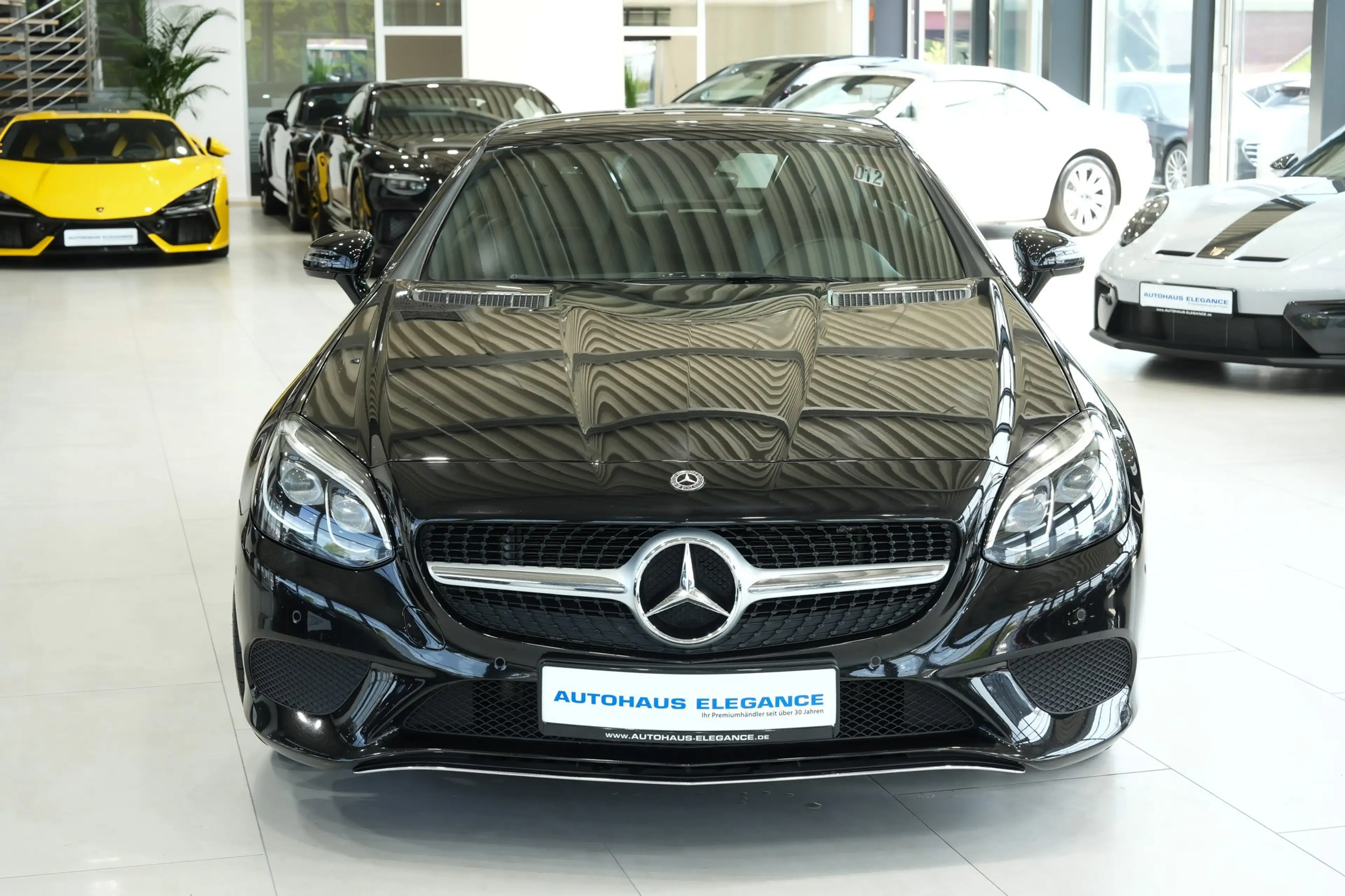 Mercedes-Benz SLC 250 d*SPORTSITZE*PANO*KAMERA*LED.INT — photo 4
