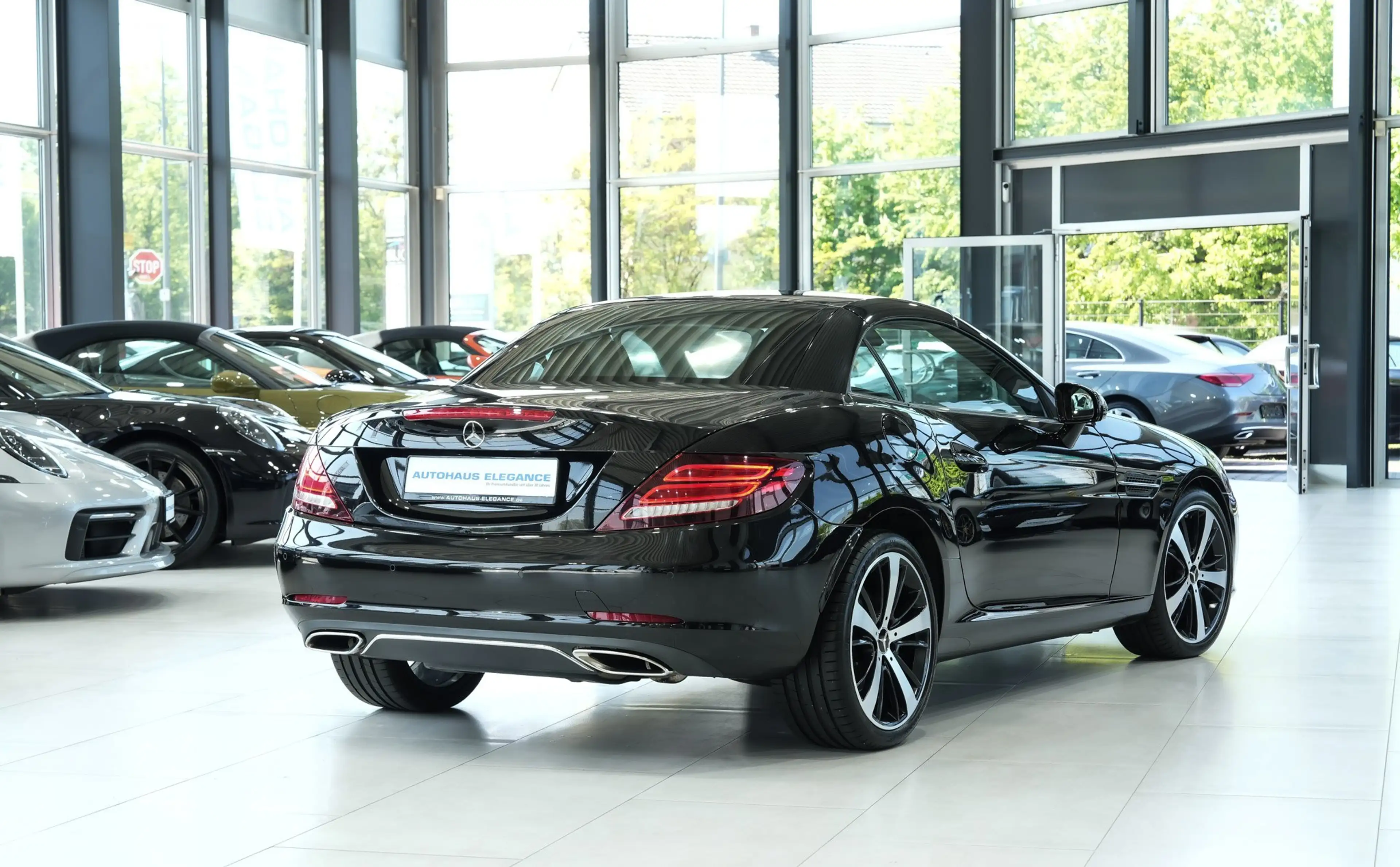 Mercedes-Benz SLC 250 d*SPORTSITZE*PANO*KAMERA*LED.INT — photo 2