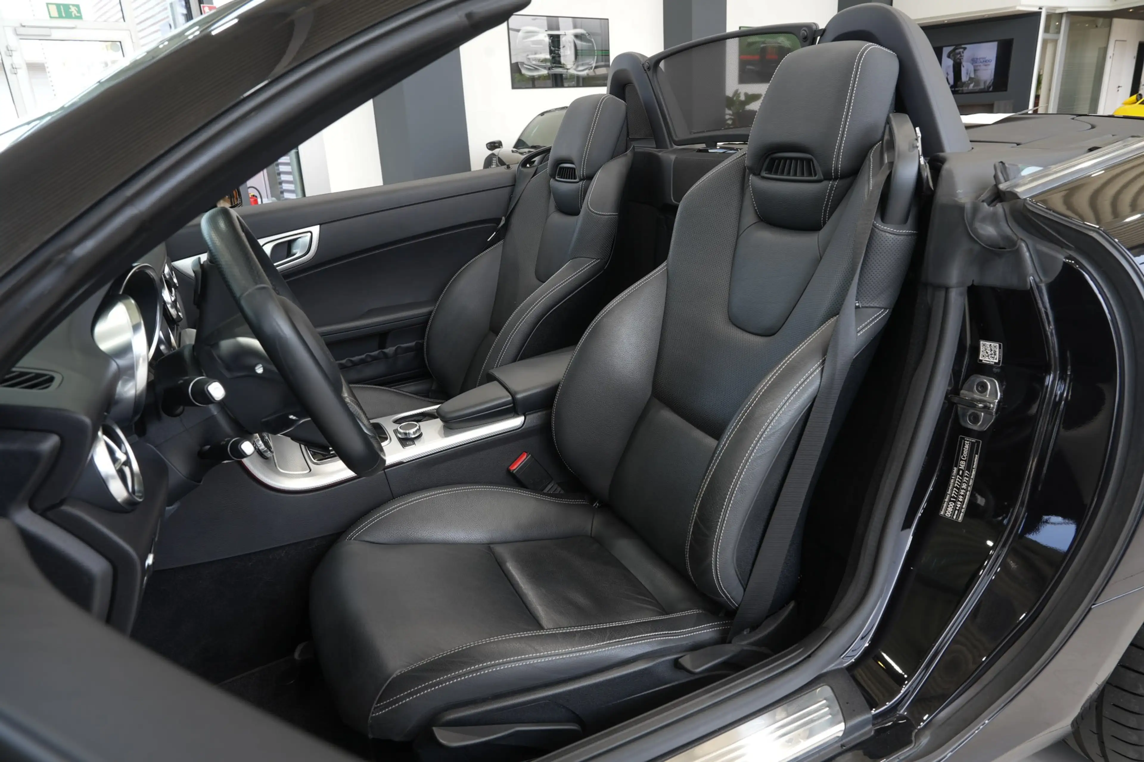 Mercedes-Benz SLC 250 d*SPORTSITZE*PANO*KAMERA*LED.INT — photo 9