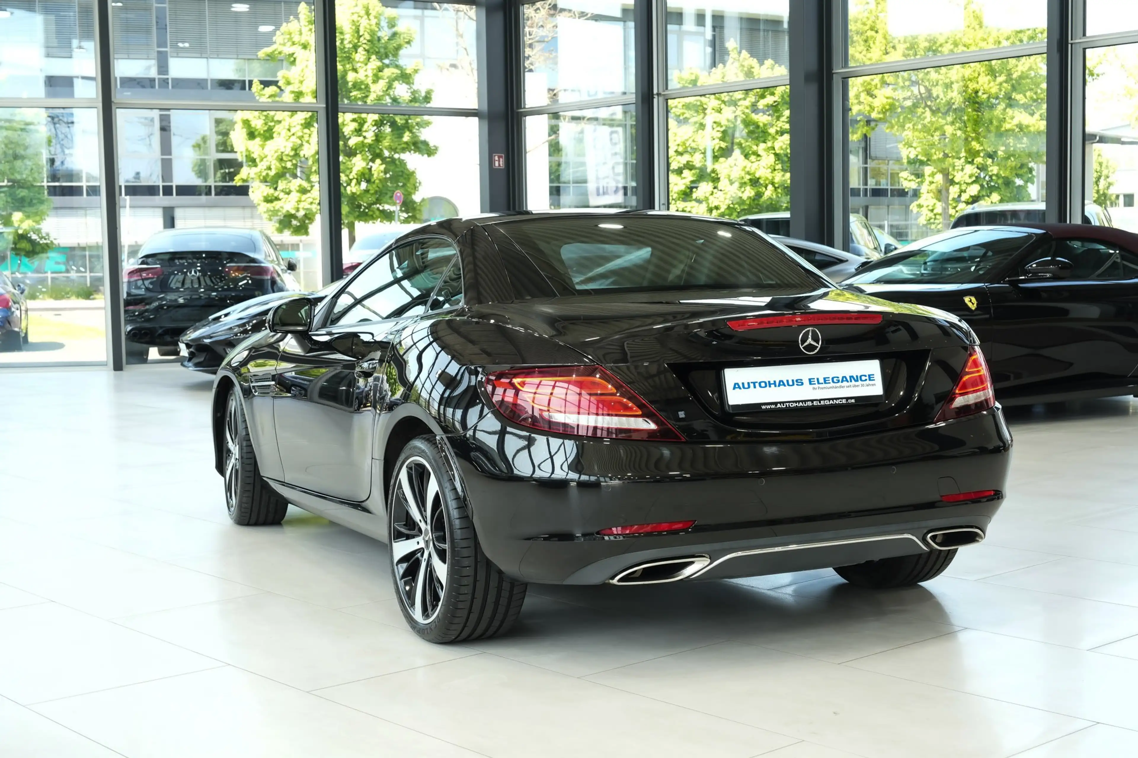 Mercedes-Benz SLC 250 d*SPORTSITZE*PANO*KAMERA*LED.INT — photo 3