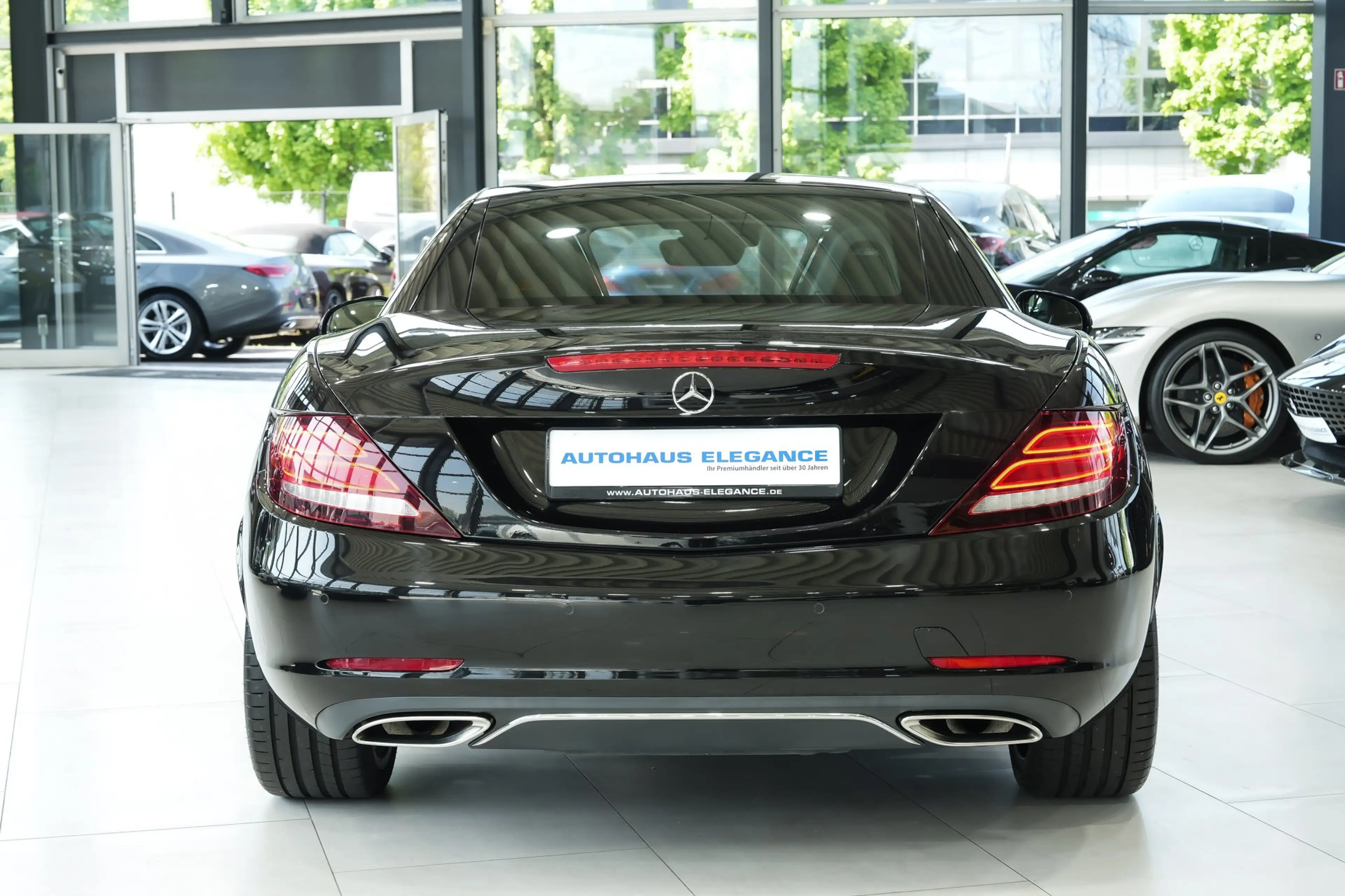 Mercedes-Benz SLC 250 d*SPORTSITZE*PANO*KAMERA*LED.INT — photo 5